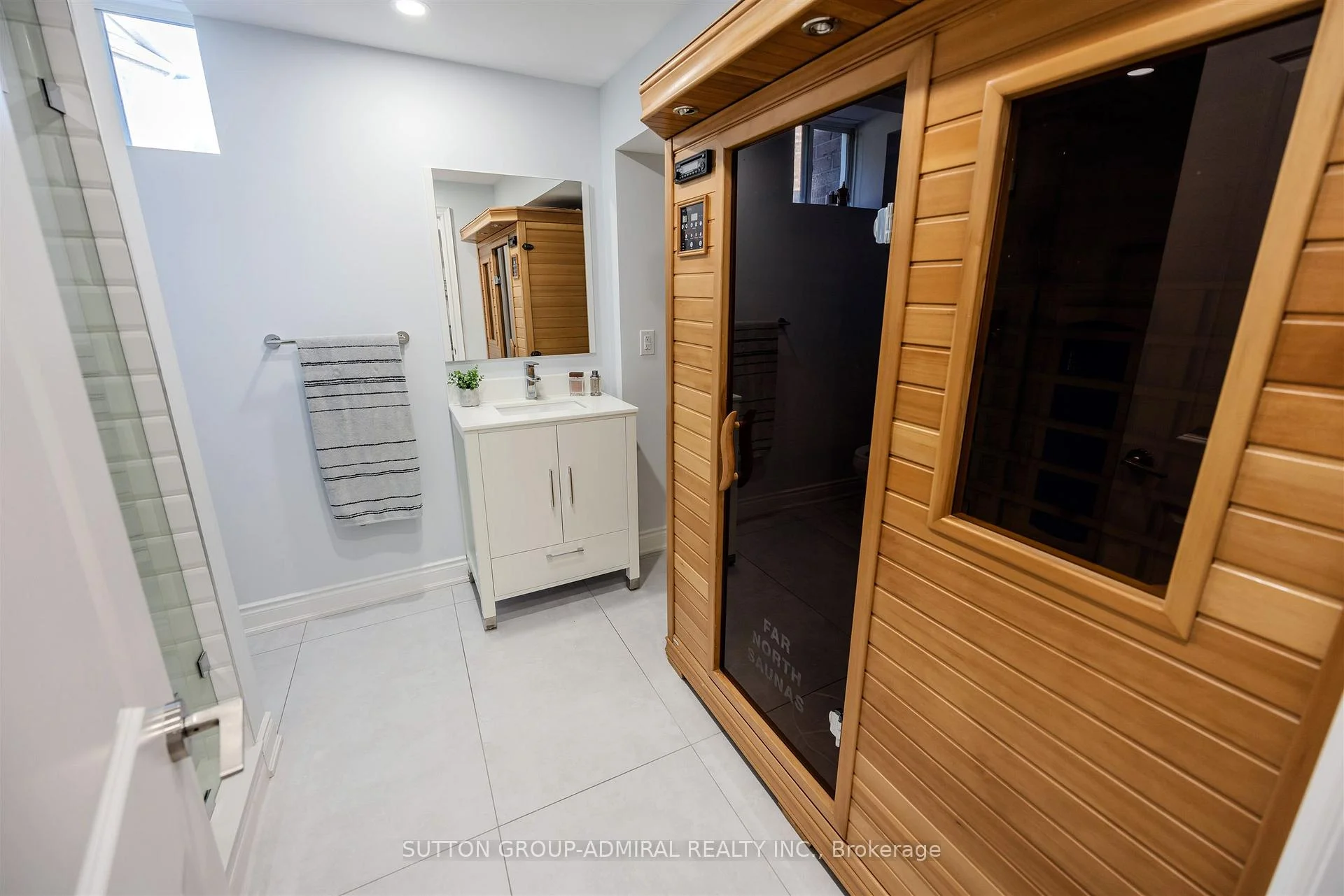 Photo 52 of 22 James Bowman Court, King, Nobleton — HOMEH