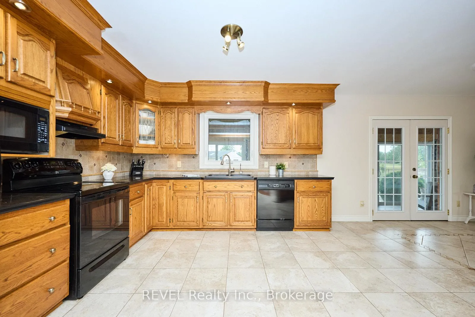 Photo 14 of 354 Doan's Ridge Road, Welland, Cooks Mills — HOMEH