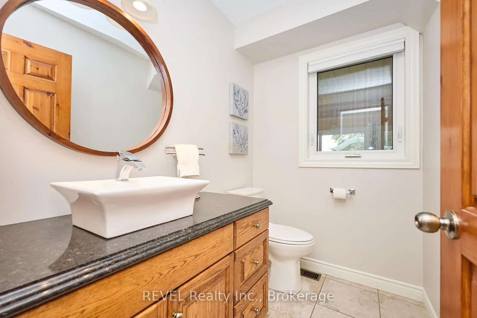 Photo 18 of 354 Doan's Ridge Road, Welland, Cooks Mills — HOMEH
