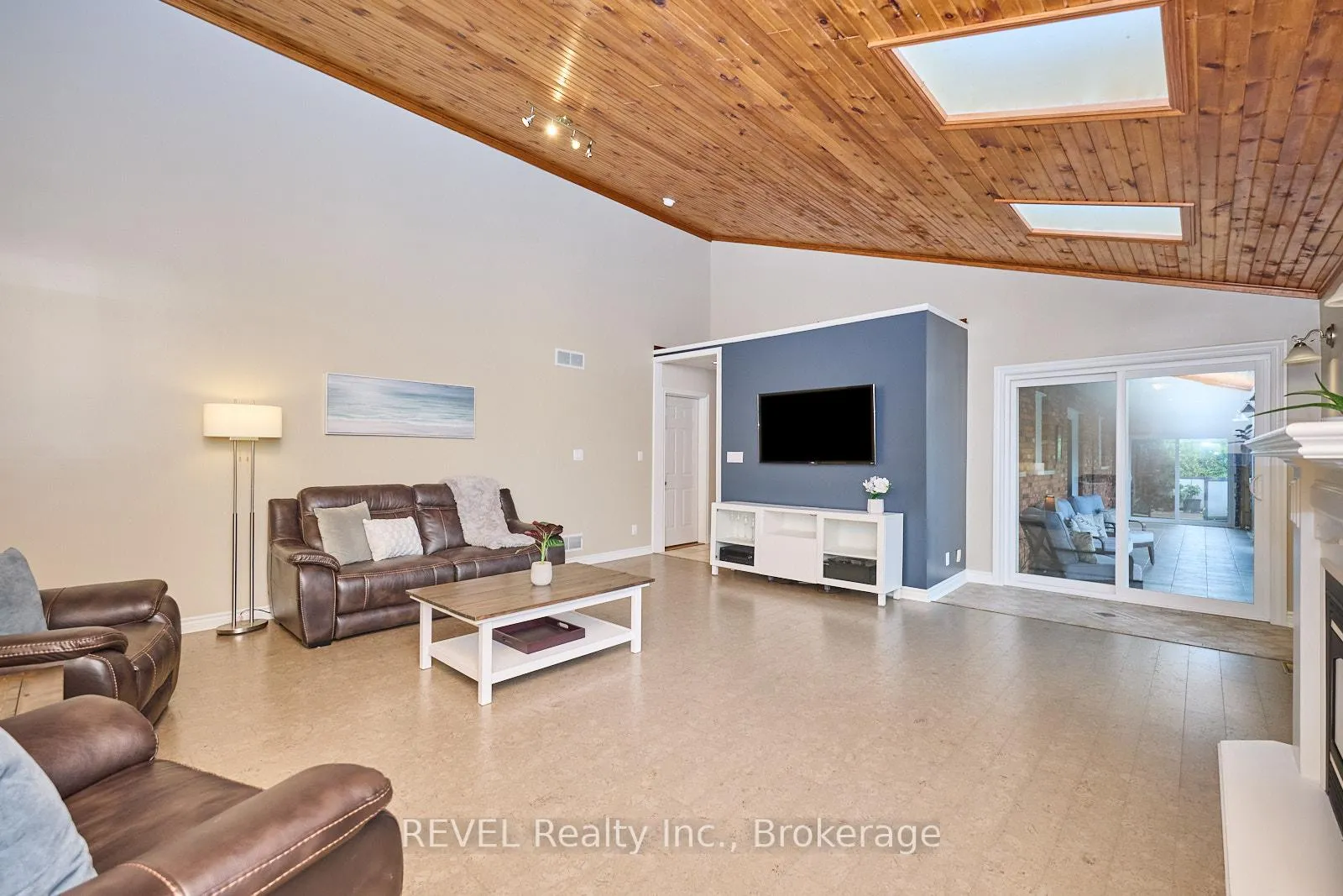 Photo 22 of 354 Doan's Ridge Road, Welland, Cooks Mills — HOMEH