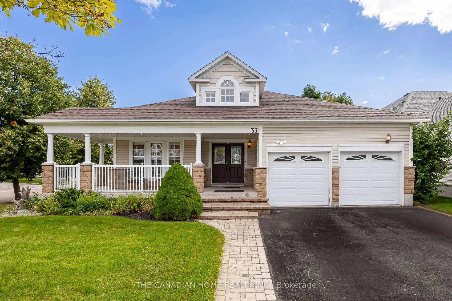 Photo 2 of 37 Darius Harns Drive, Whitby, Brooklin — HOMEH