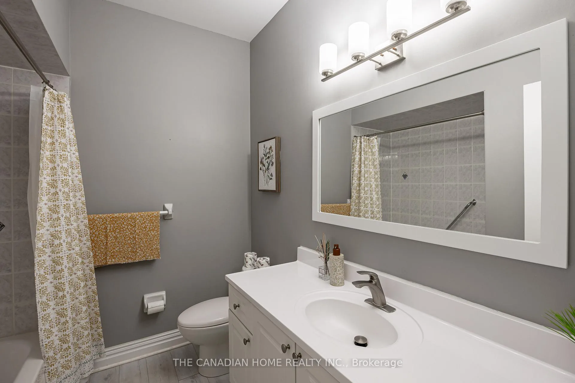 Photo 20 of 37 Darius Harns Drive, Whitby, Brooklin — HOMEH