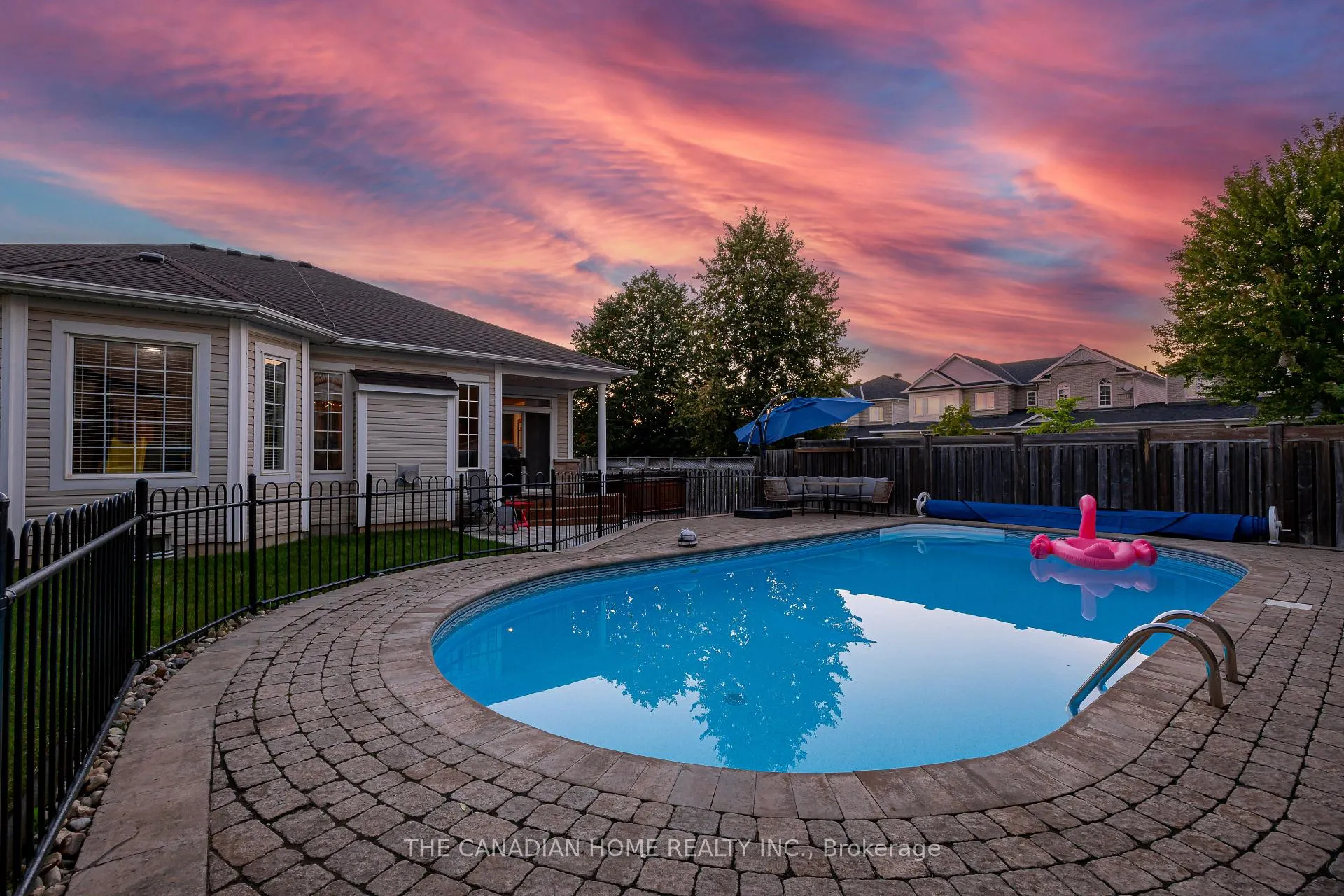 Photo 22 of 37 Darius Harns Drive, Whitby, Brooklin — HOMEH