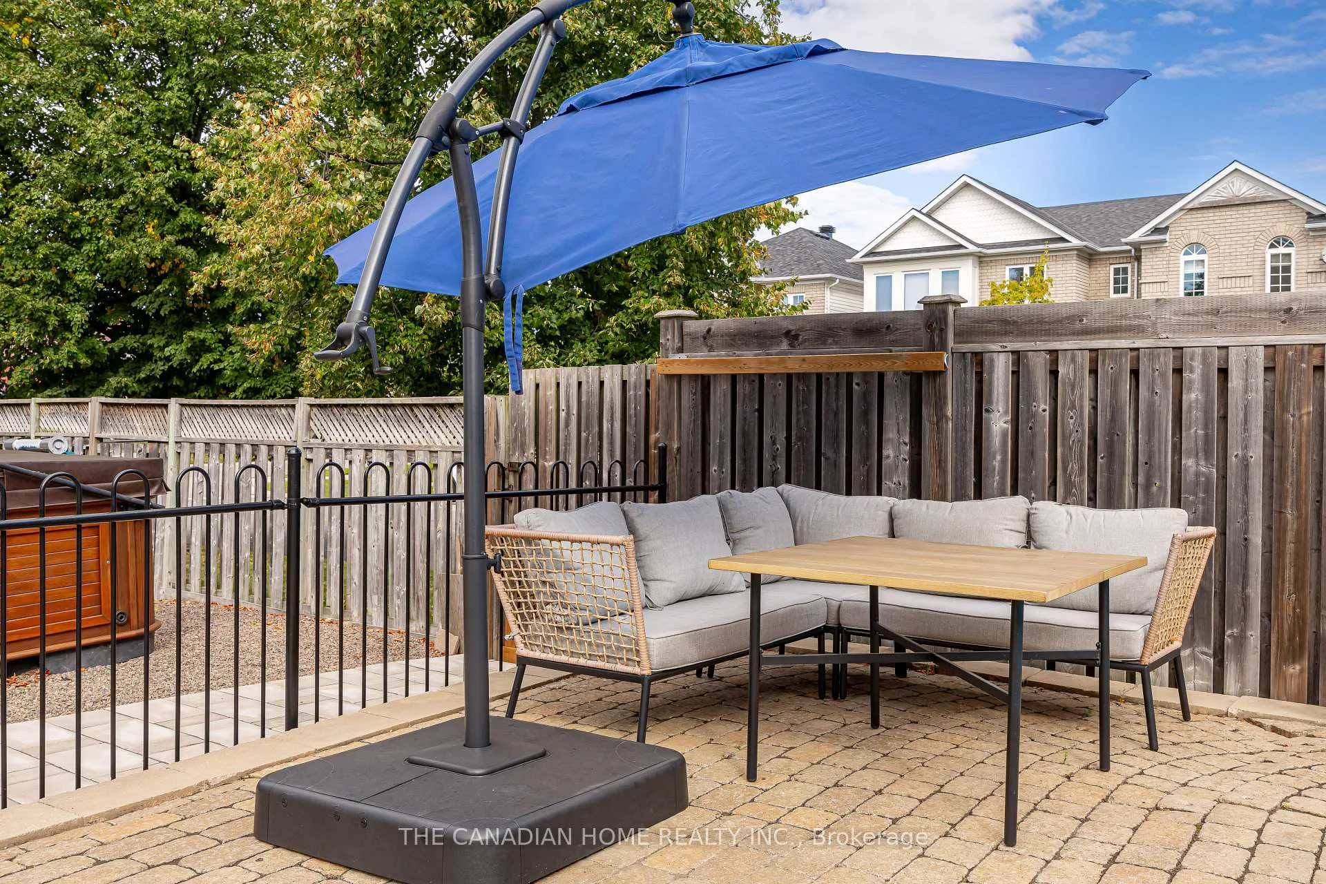 Photo 27 of 37 Darius Harns Drive, Whitby, Brooklin — HOMEH