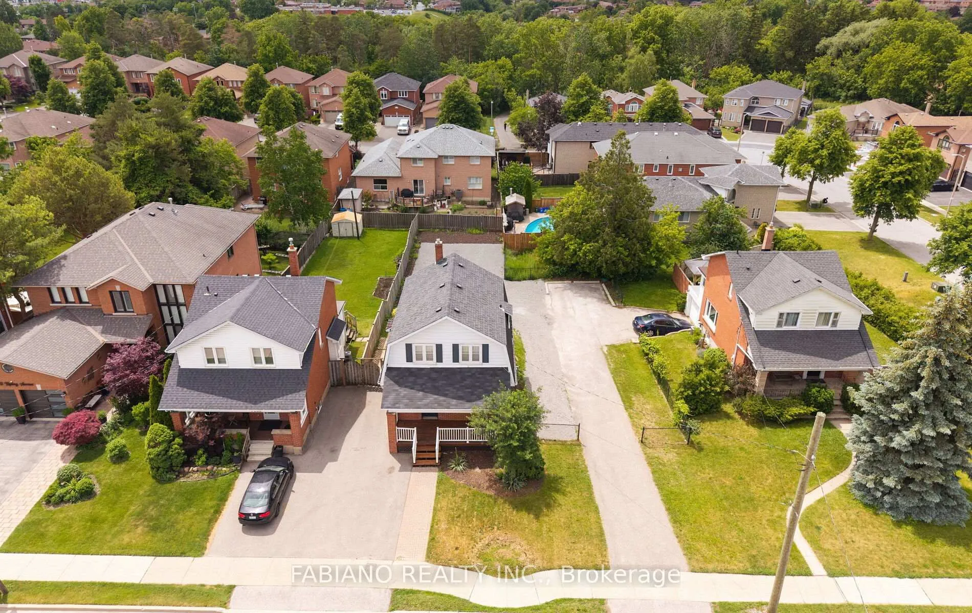 Photo 2 of 7872 - 7876 Kipling Avenue, Vaughan, West Woodbridge — HOMEH