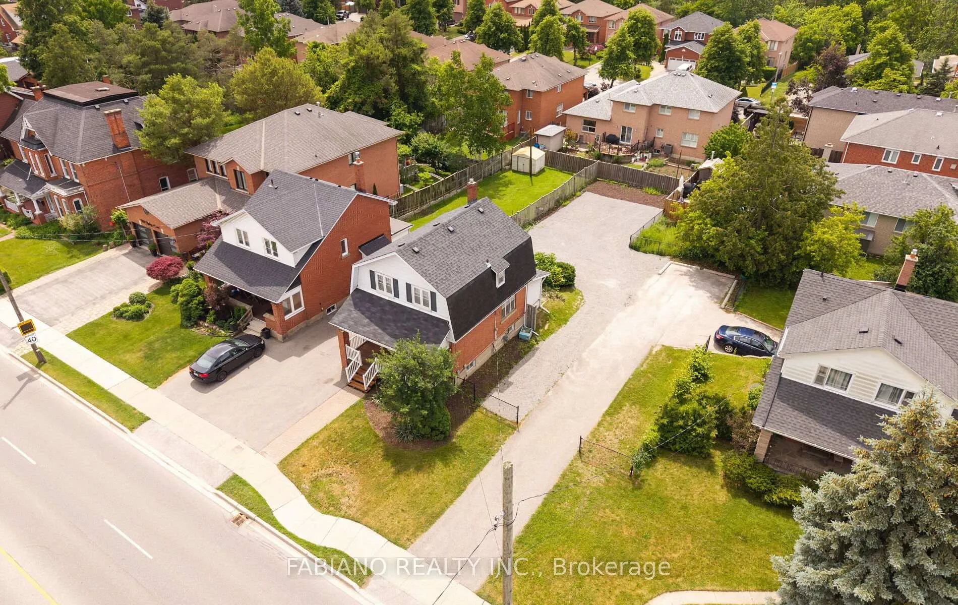 Photo 3 of 7872 - 7876 Kipling Avenue, Vaughan, West Woodbridge — HOMEH