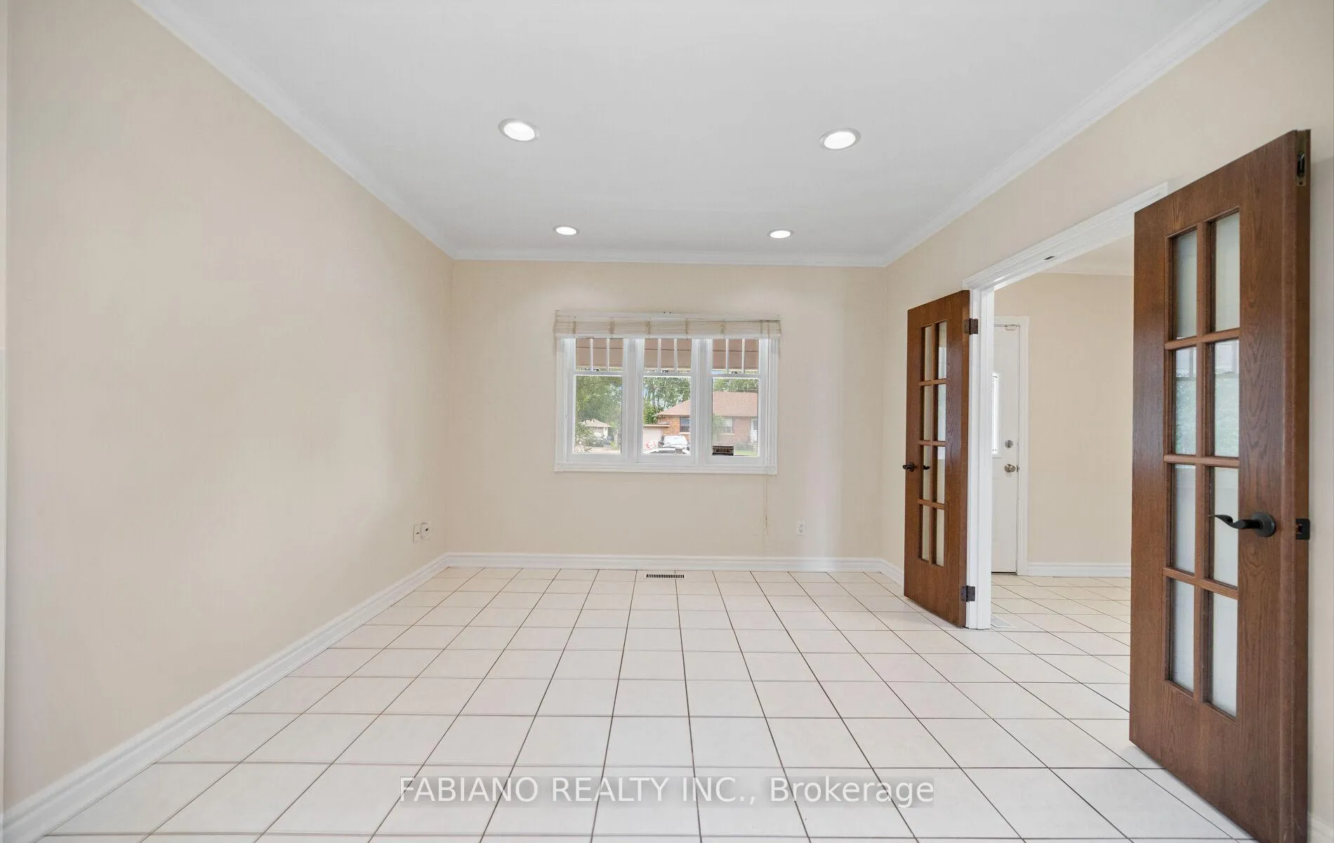 Photo 9 of 7872 - 7876 Kipling Avenue, Vaughan, West Woodbridge — HOMEH