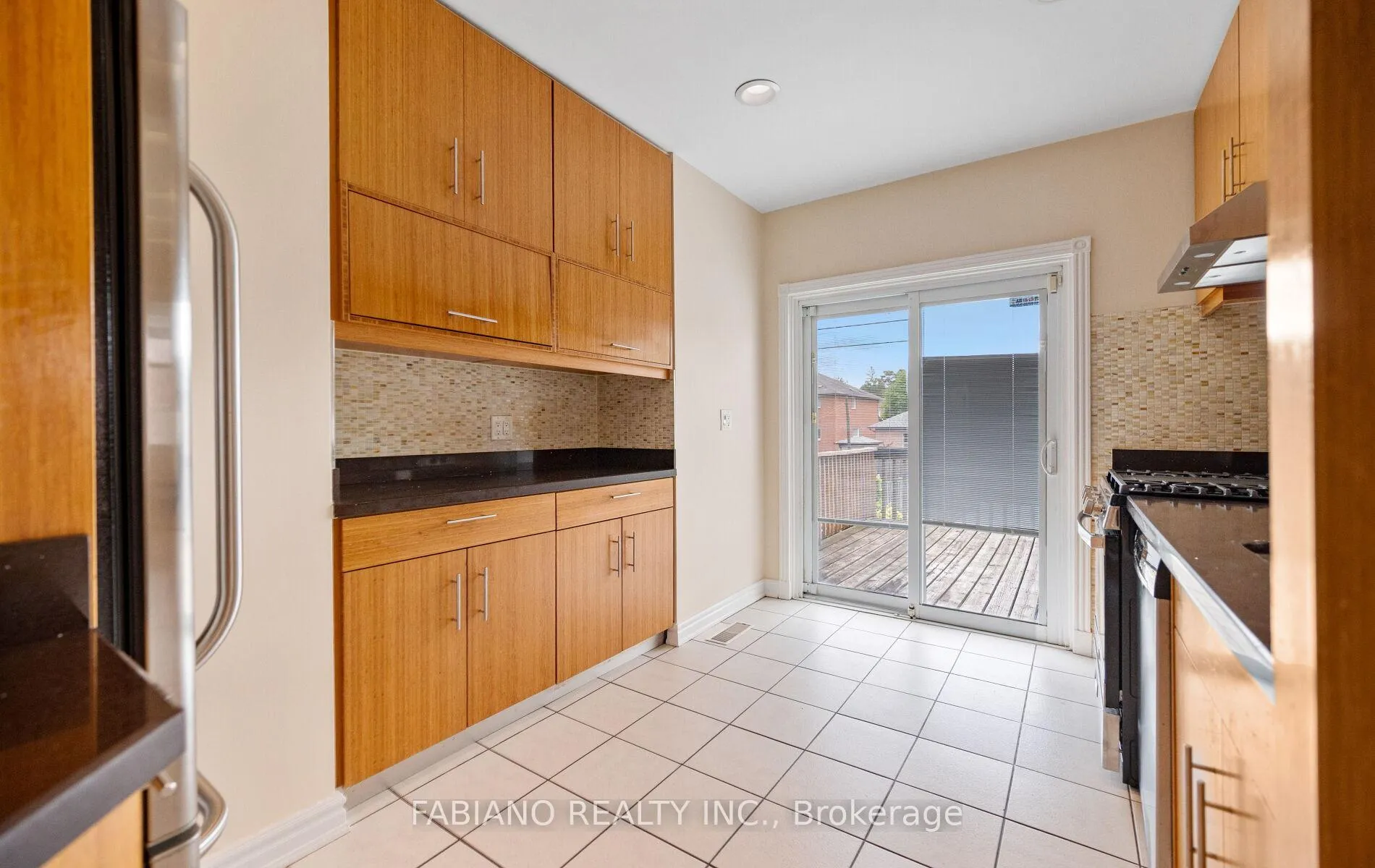 Photo 15 of 7872 - 7876 Kipling Avenue, Vaughan, West Woodbridge — HOMEH