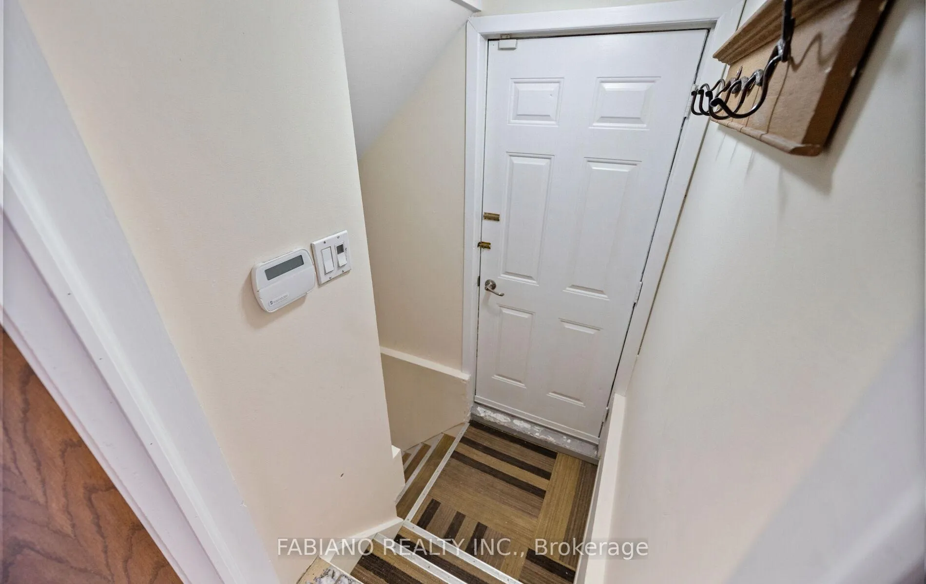 Photo 27 of 7872 - 7876 Kipling Avenue, Vaughan, West Woodbridge — HOMEH