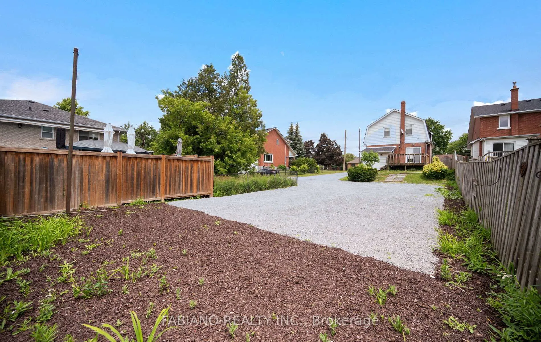 Photo 37 of 7872 - 7876 Kipling Avenue, Vaughan, West Woodbridge — HOMEH