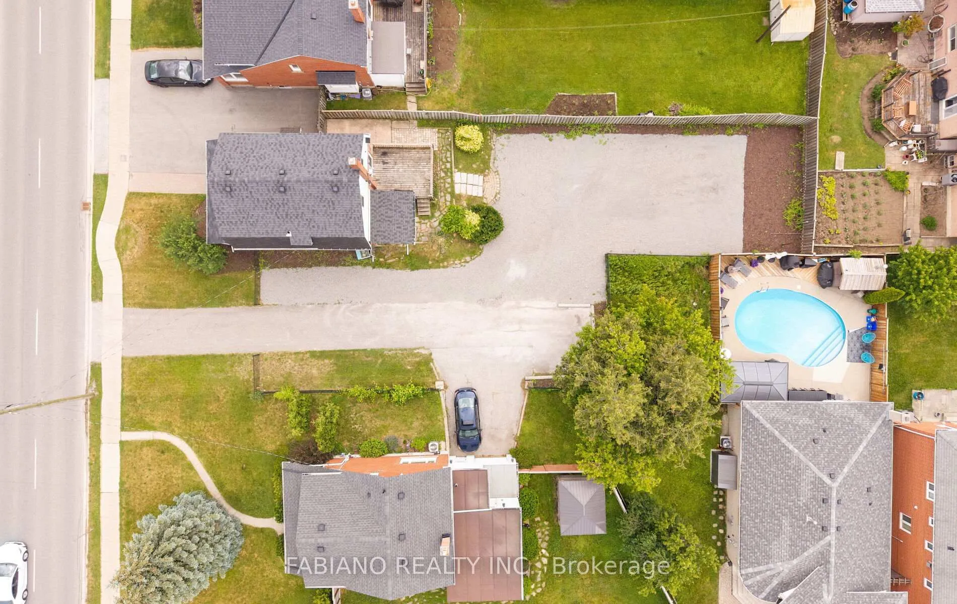 Photo 39 of 7872 - 7876 Kipling Avenue, Vaughan, West Woodbridge — HOMEH