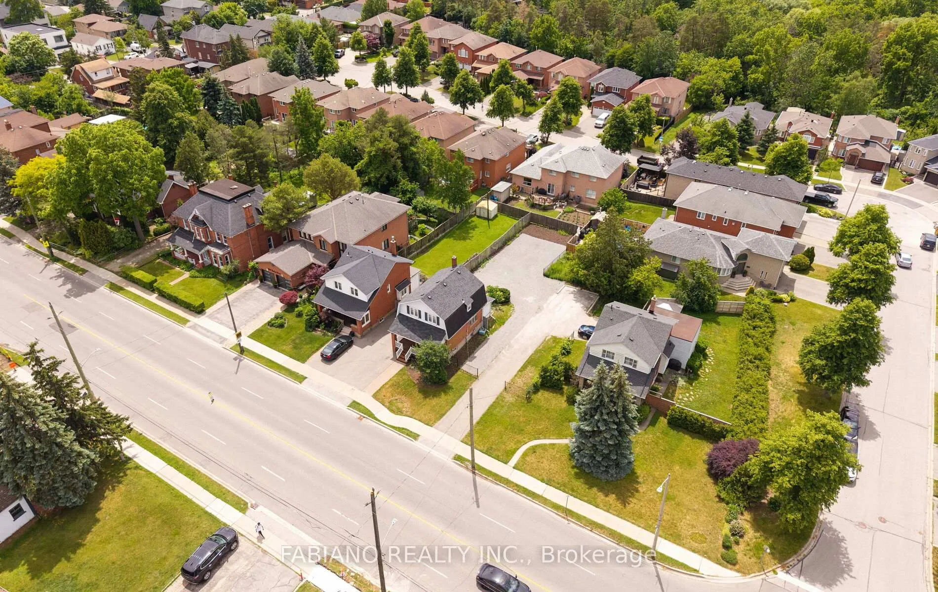 Photo 41 of 7872 - 7876 Kipling Avenue, Vaughan, West Woodbridge — HOMEH
