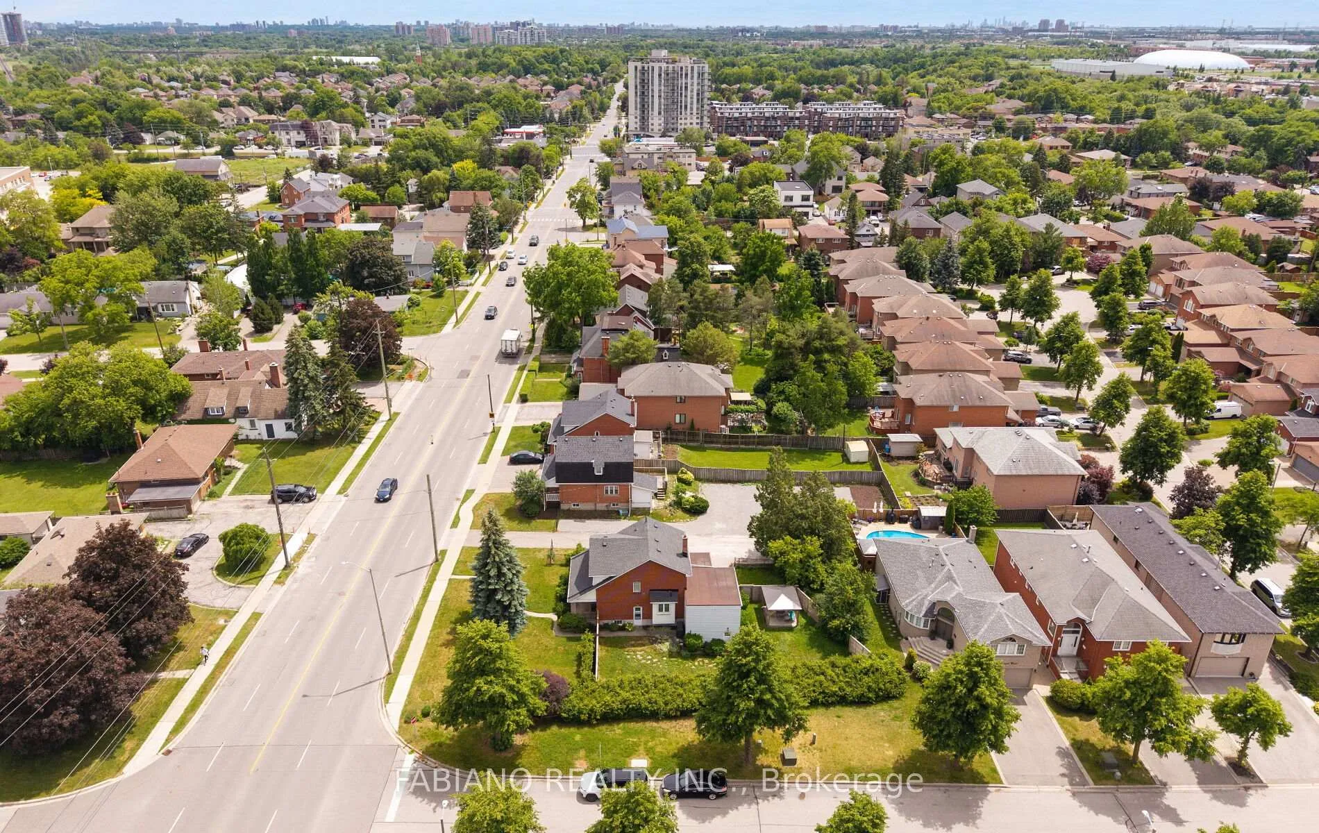 Photo 42 of 7872 - 7876 Kipling Avenue, Vaughan, West Woodbridge — HOMEH