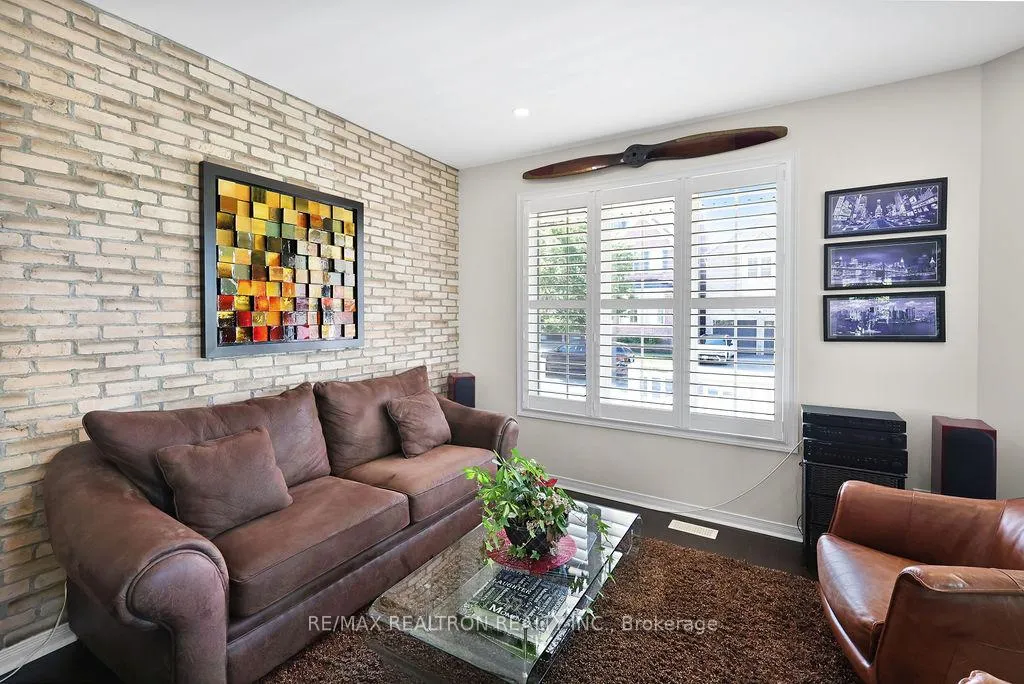 Photo 5 of 15 Turnerbury Avenue, Ajax, Central East — HOMEH