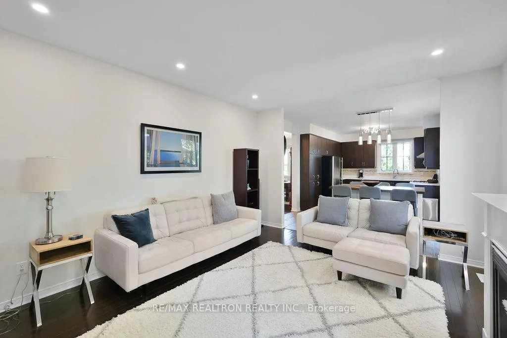 Photo 14 of 15 Turnerbury Avenue, Ajax, Central East — HOMEH