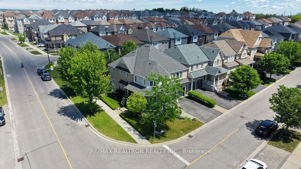 Photo 33 of 15 Turnerbury Avenue, Ajax, Central East — HOMEH