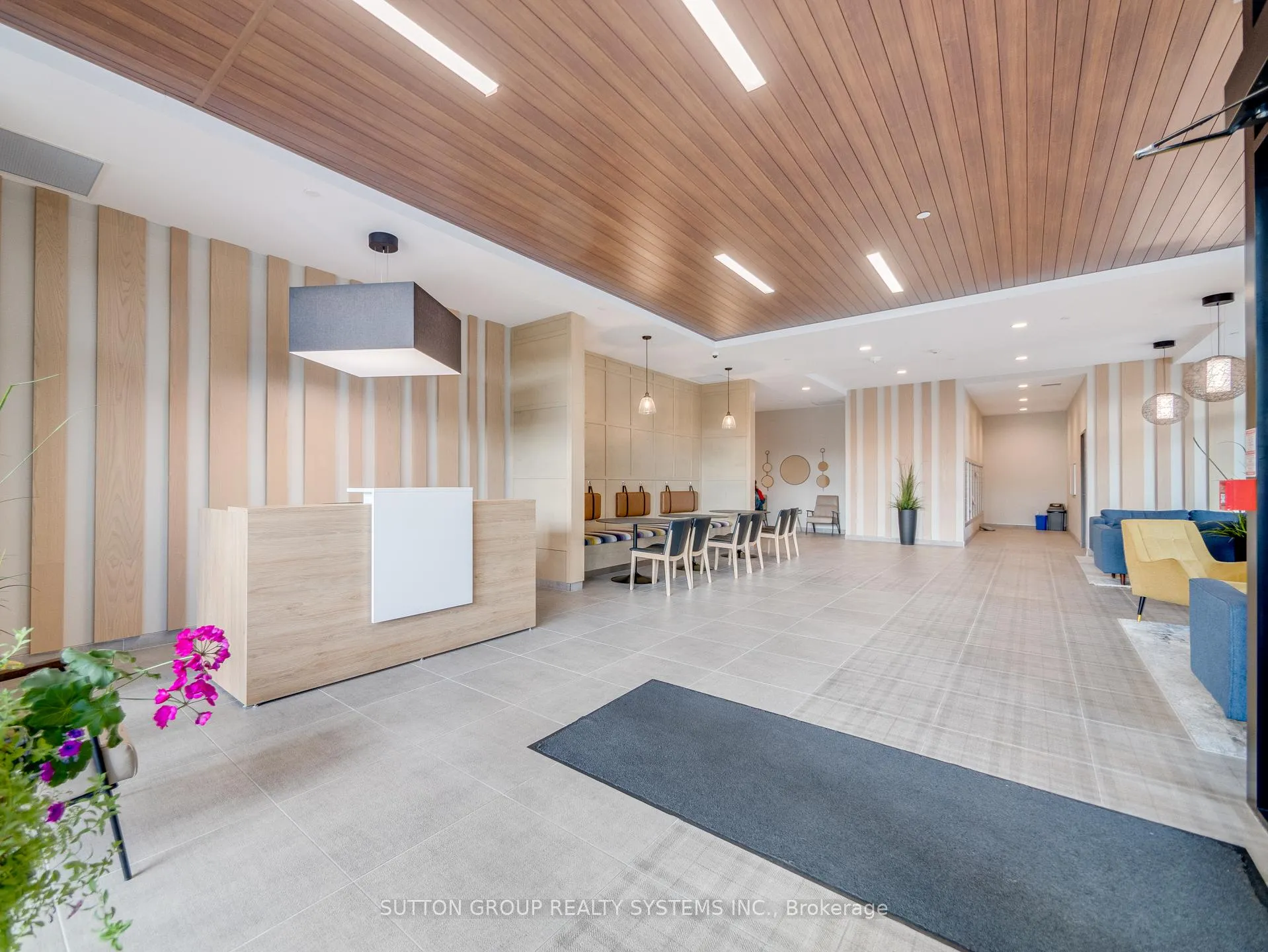 Photo 4 of Unit 404, 108 Garment Street, Kitchener, City Commercial Core — HOMEH