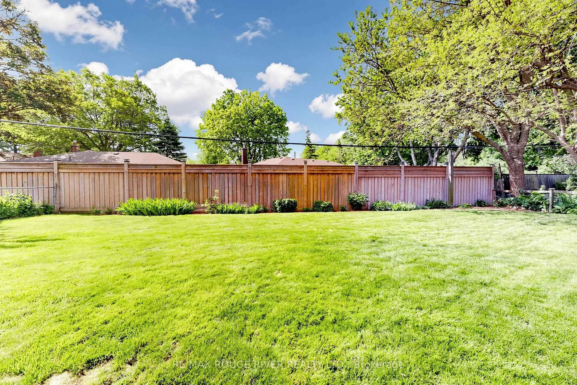 Photo 29 of 46 Melchior Drive, Scarborough, West Hill — HOMEH