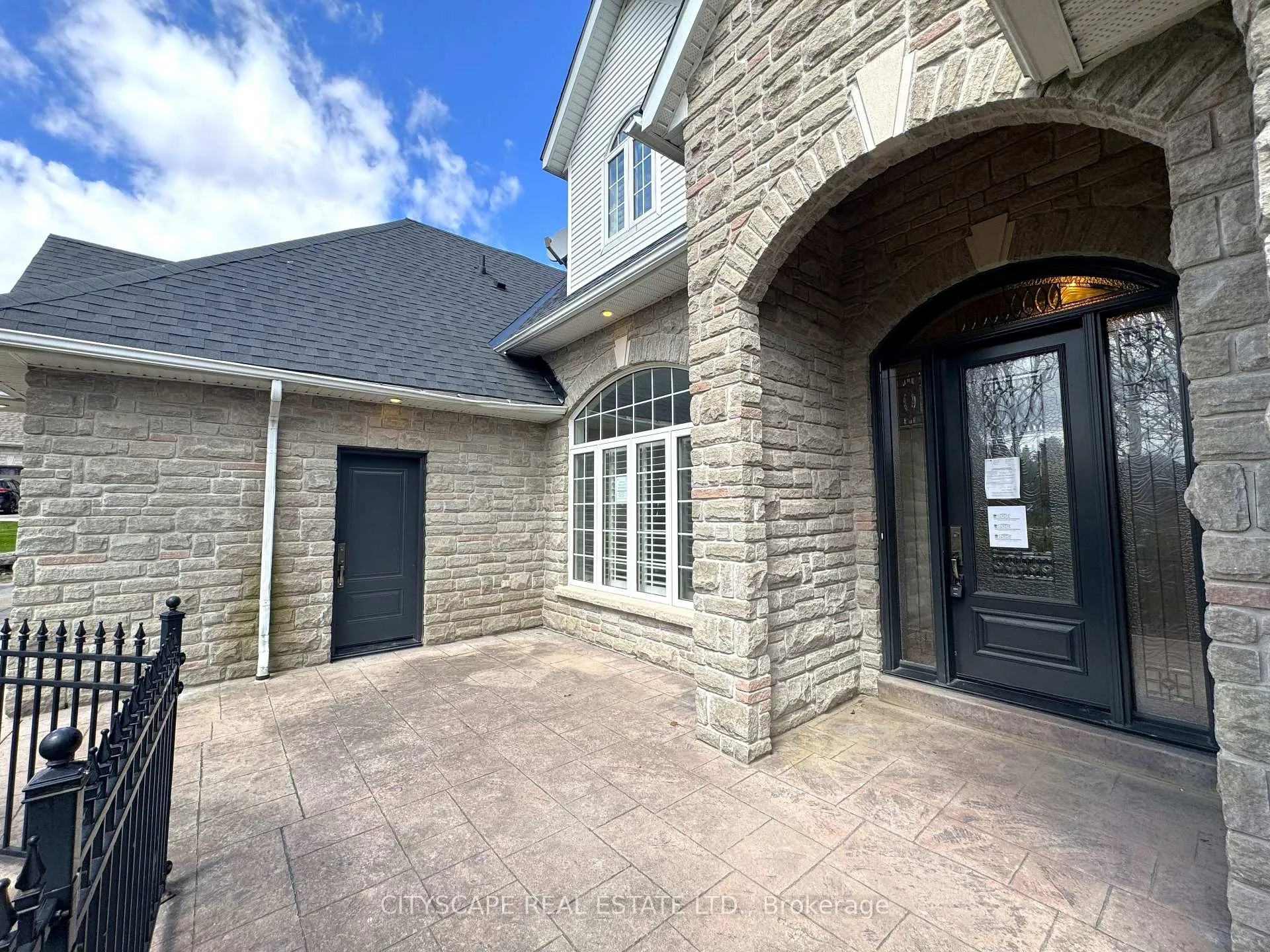 Photo 6 of 369 Coventry Hill Trail, Newmarket, Summerhill Estates — HOMEH