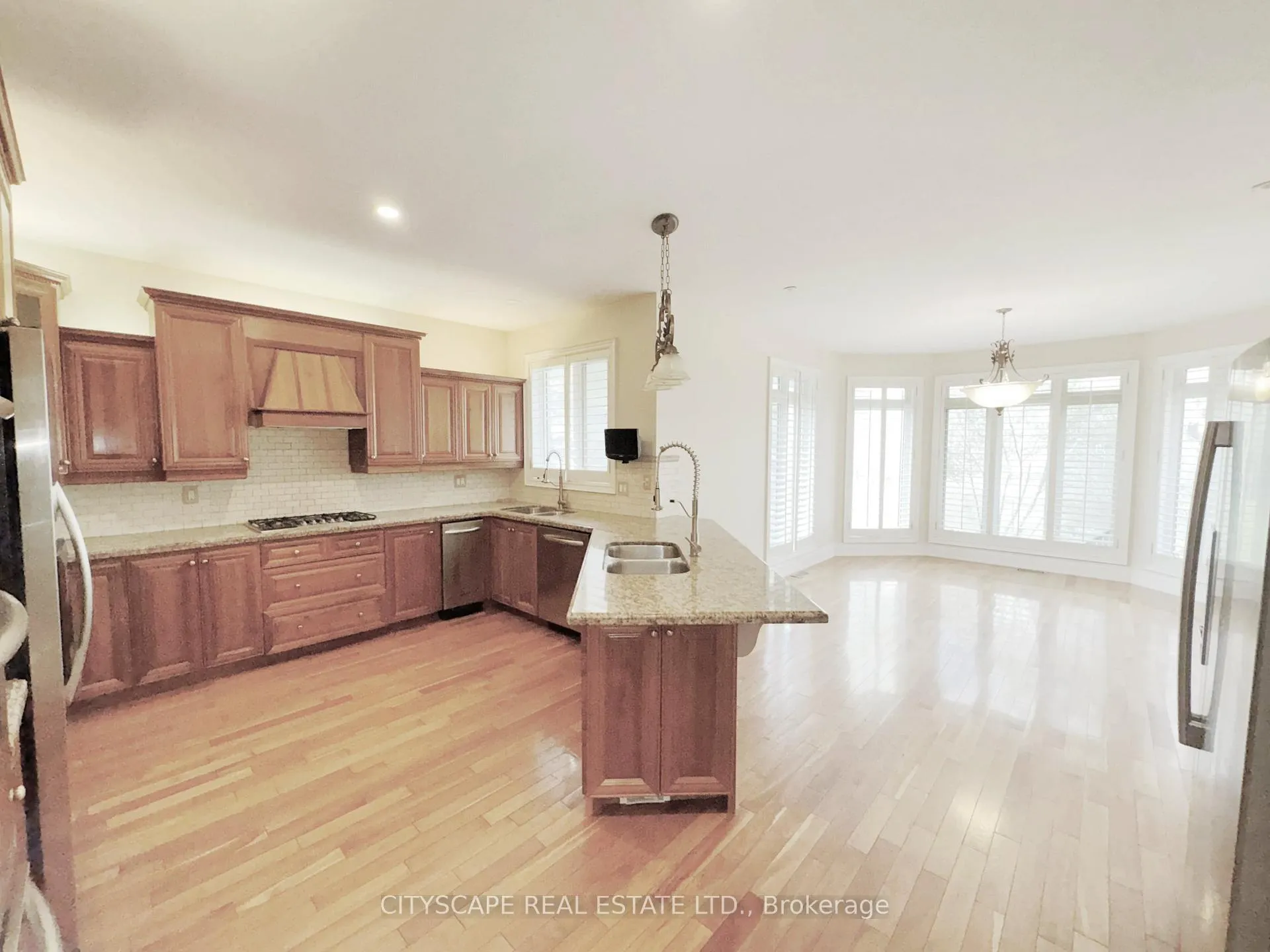 Photo 10 of 369 Coventry Hill Trail, Newmarket, Summerhill Estates — HOMEH