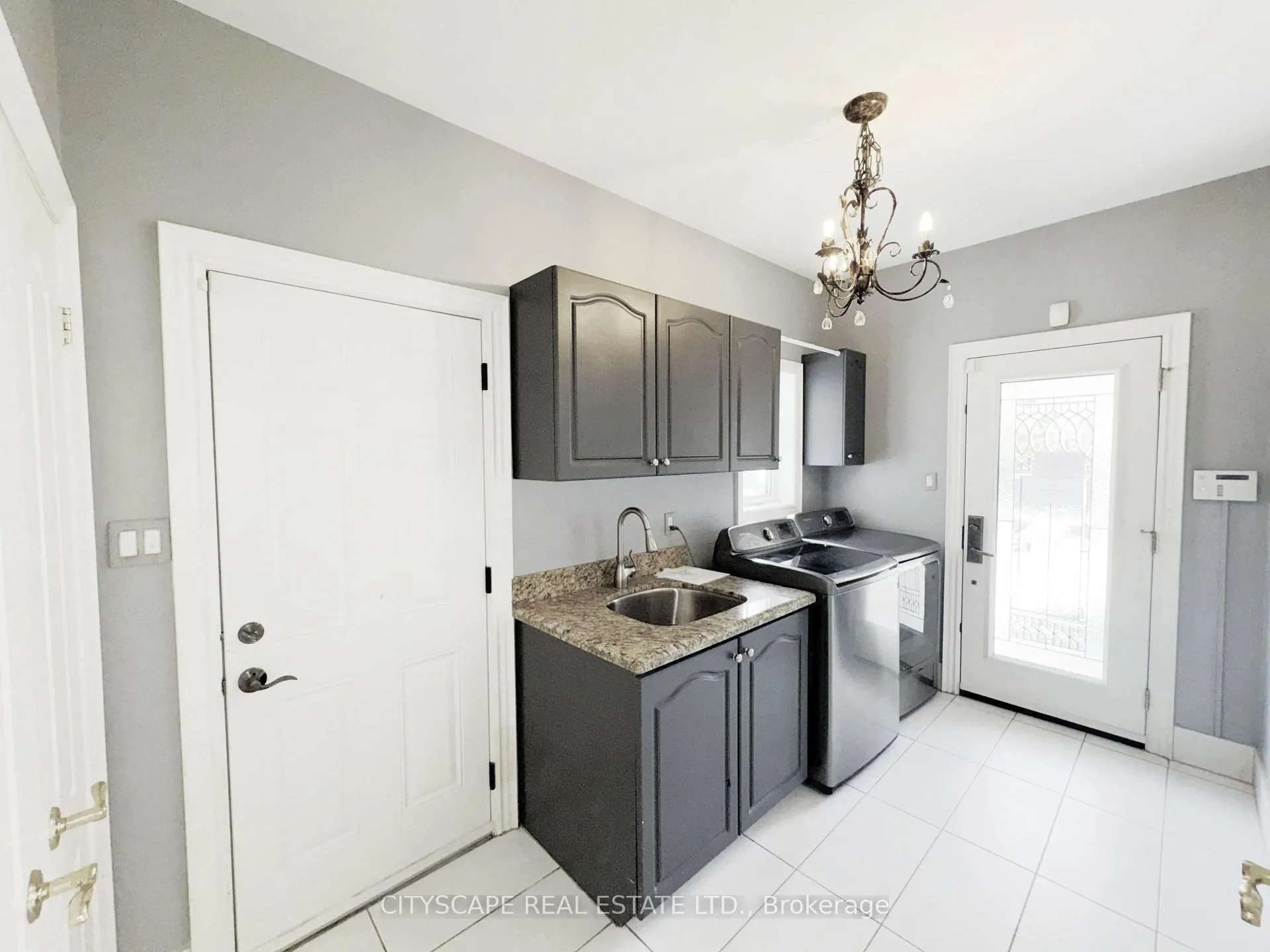 Photo 30 of 369 Coventry Hill Trail, Newmarket, Summerhill Estates — HOMEH