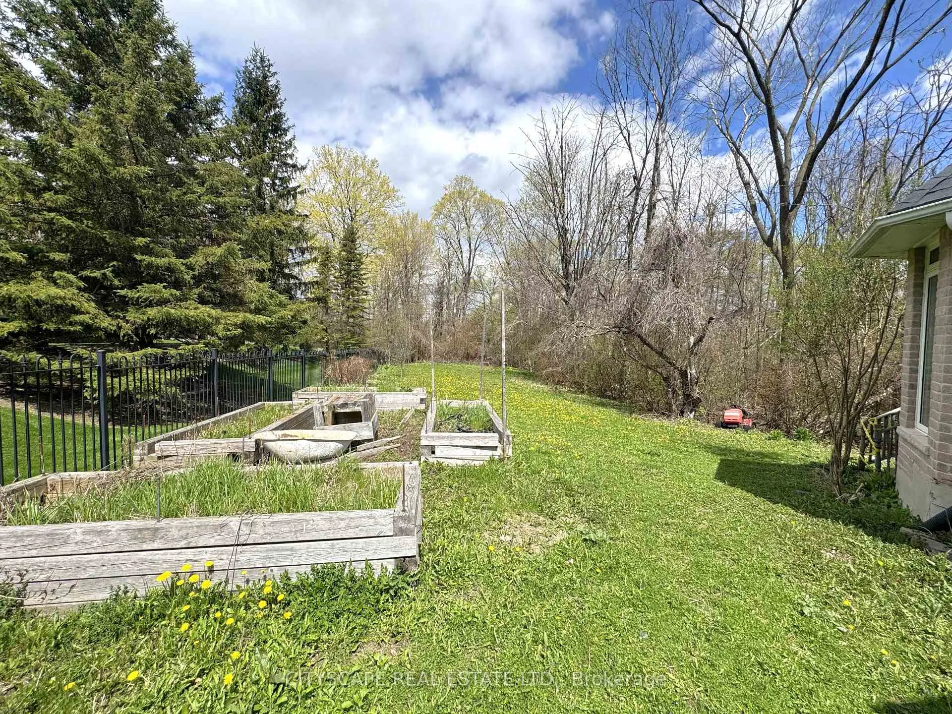 Photo 50 of 369 Coventry Hill Trail, Newmarket, Summerhill Estates — HOMEH