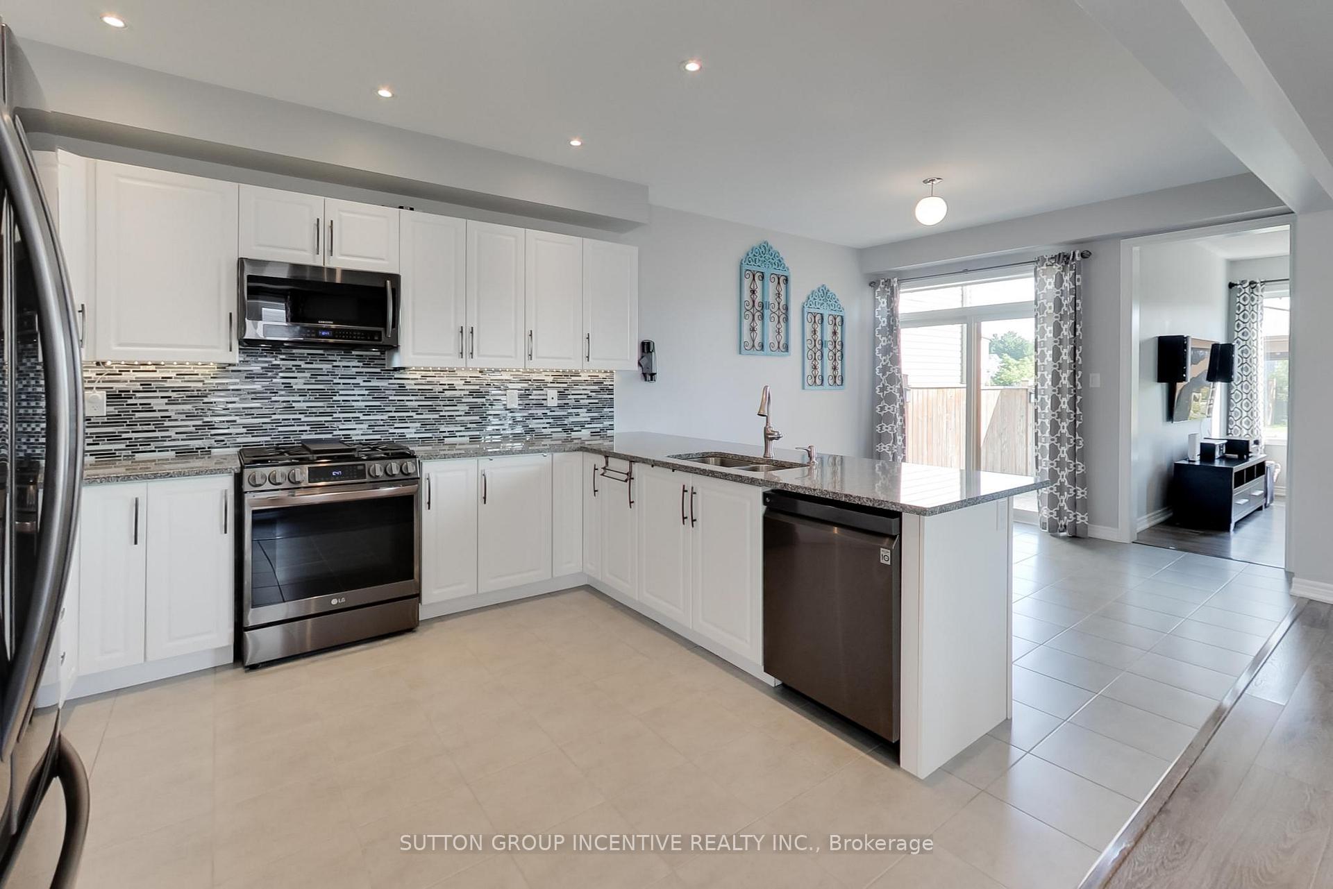 Photo 5 of 24 Sasco Way, Essa, Angus — HOMEH