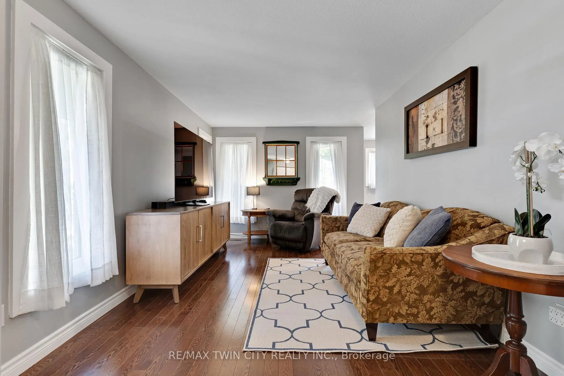 Photo 11 of 249 Wilderness Drive, Kitchener, Larentian West — HOMEH