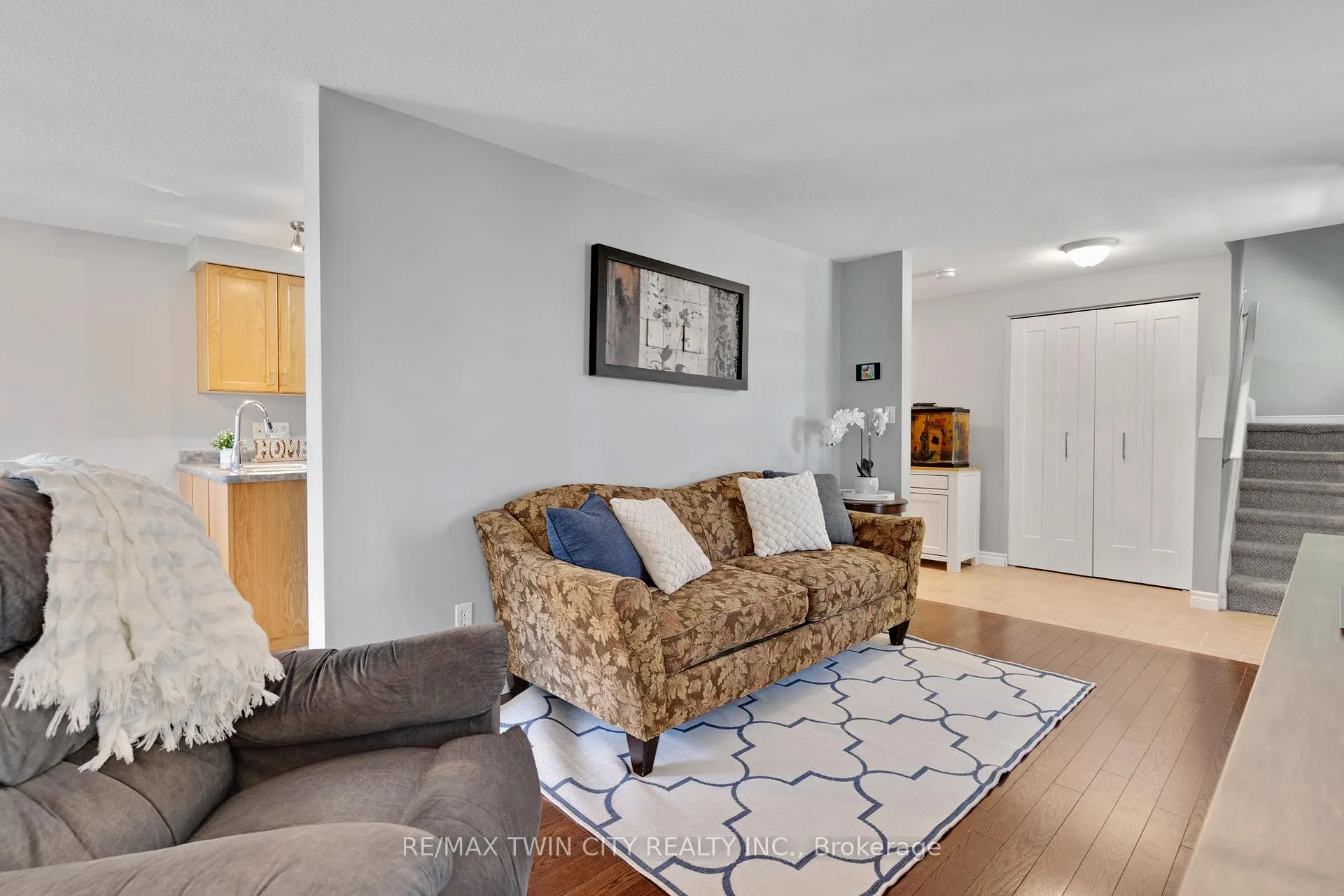 Photo 12 of 249 Wilderness Drive, Kitchener, Larentian West — HOMEH