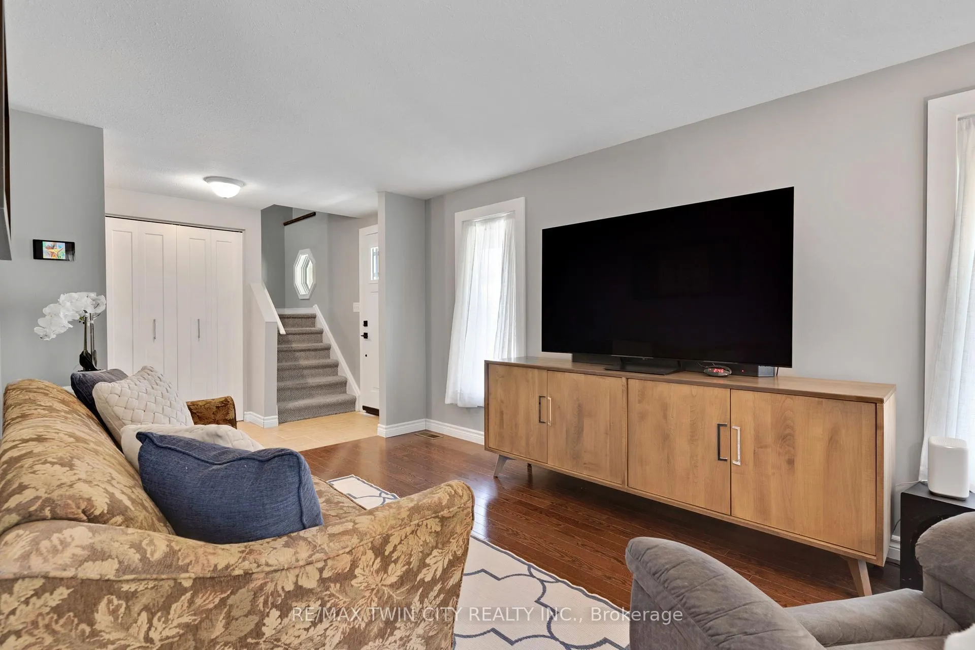 Photo 13 of 249 Wilderness Drive, Kitchener, Larentian West — HOMEH