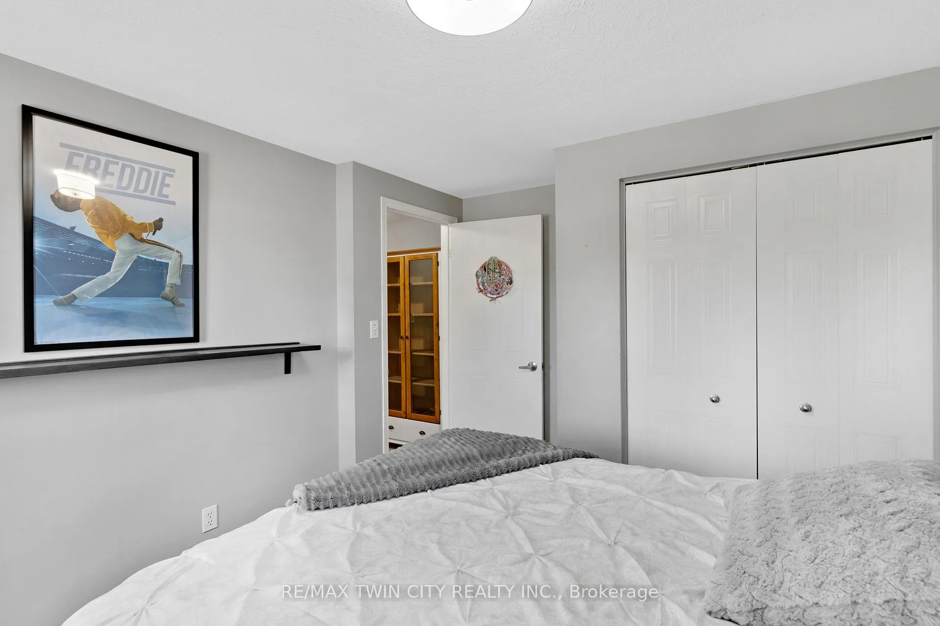 Photo 26 of 249 Wilderness Drive, Kitchener, Larentian West — HOMEH