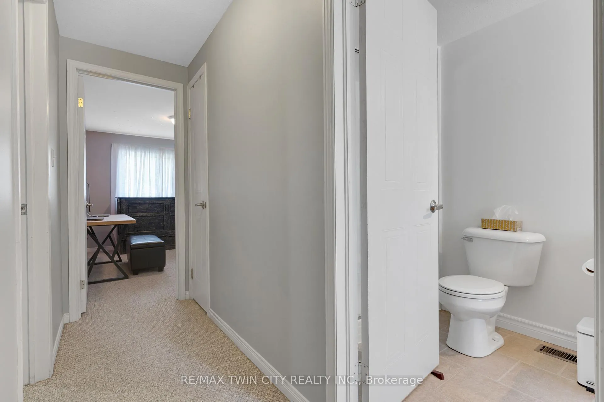 Photo 29 of 249 Wilderness Drive, Kitchener, Larentian West — HOMEH