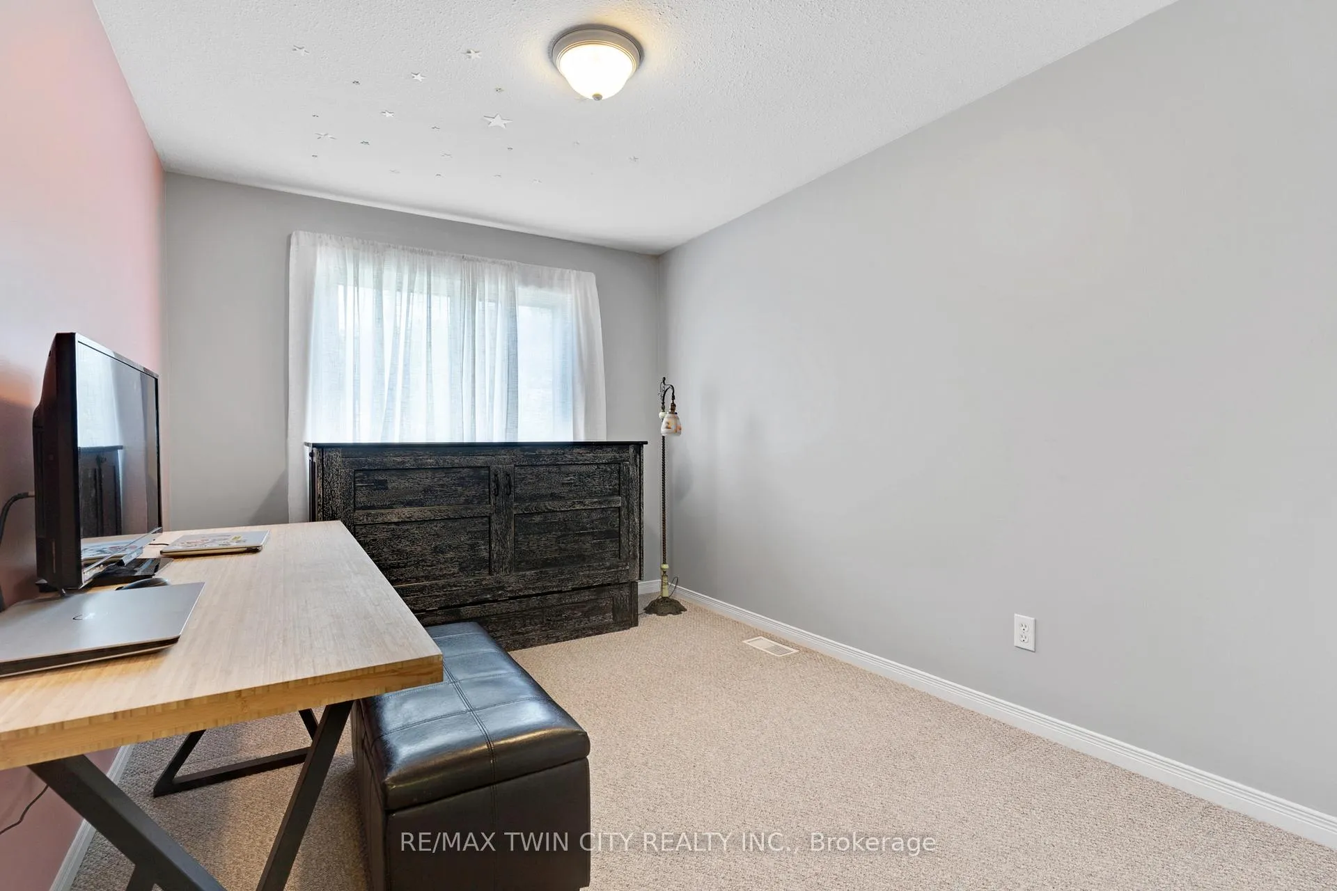 Photo 33 of 249 Wilderness Drive, Kitchener, Larentian West — HOMEH