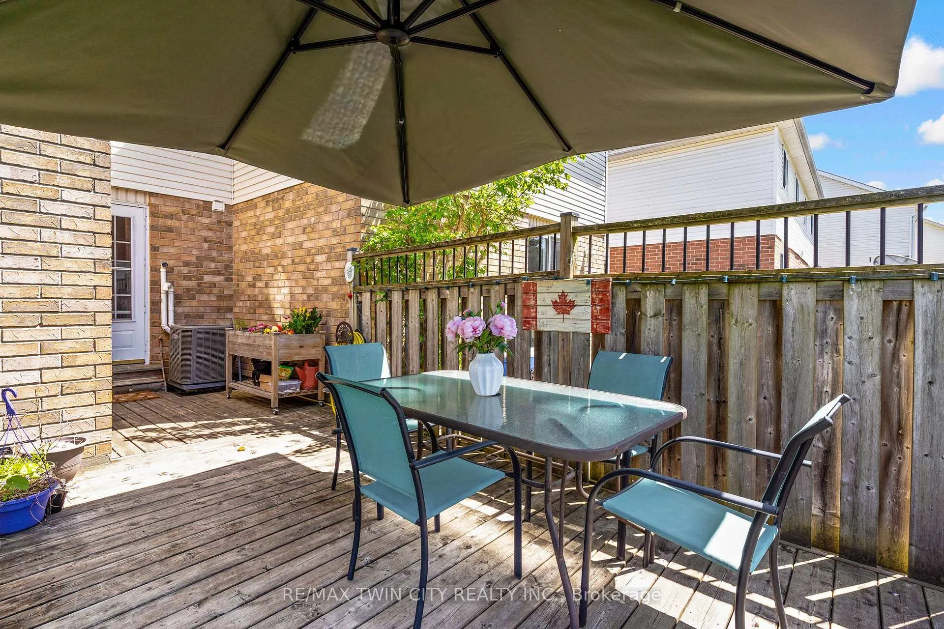 Photo 36 of 249 Wilderness Drive, Kitchener, Larentian West — HOMEH
