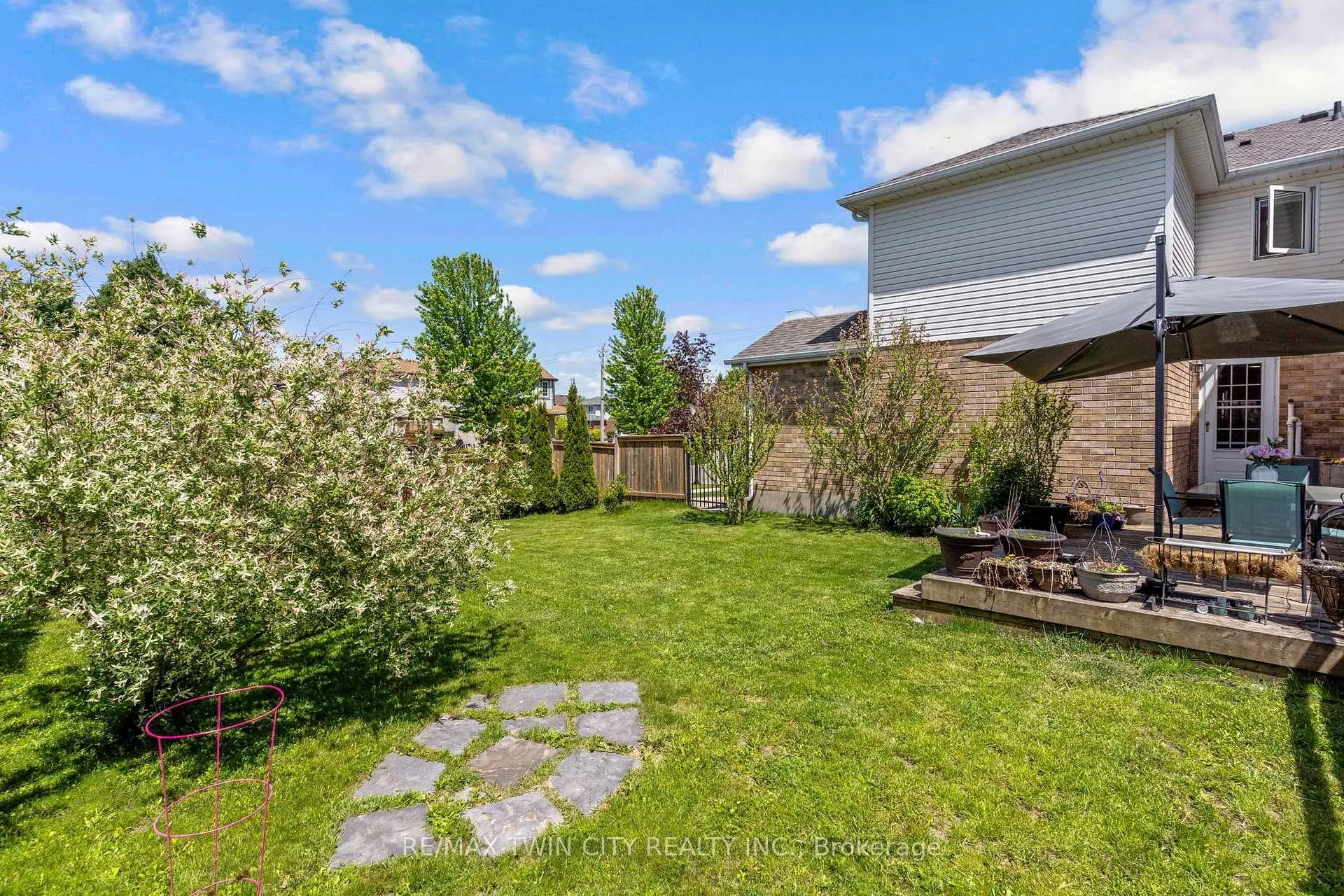 Photo 40 of 249 Wilderness Drive, Kitchener, Larentian West — HOMEH