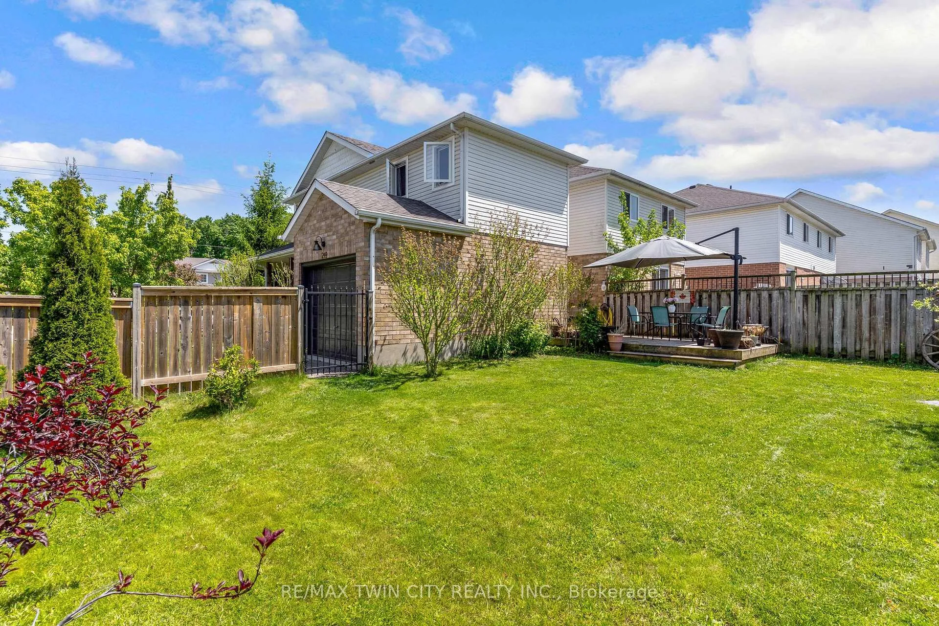 Photo 41 of 249 Wilderness Drive, Kitchener, Larentian West — HOMEH