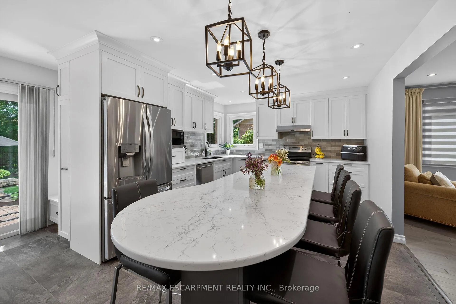 Photo 10 of 32 Symphony Place, Hamilton, Ancaster — HOMEH