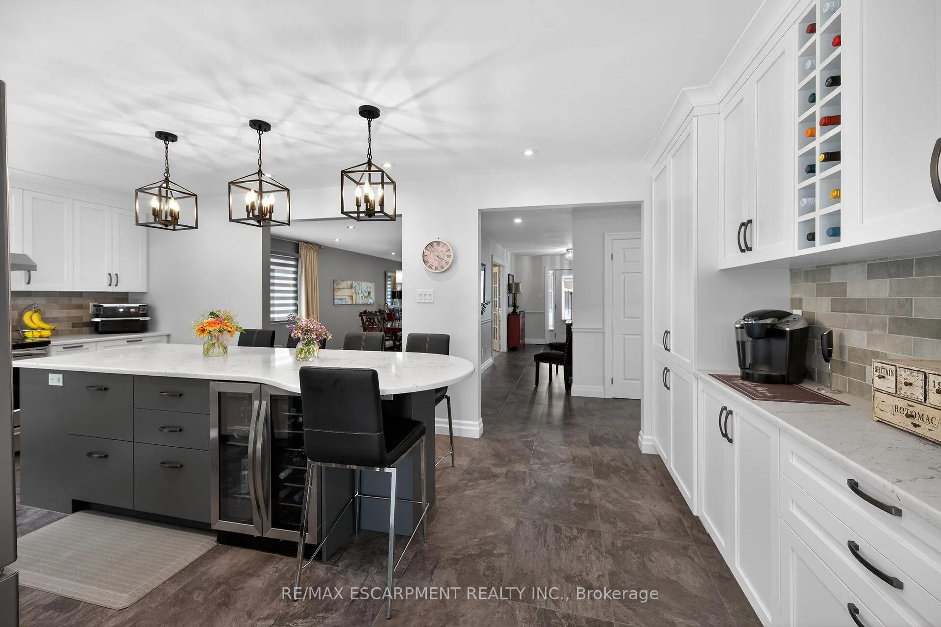 Photo 13 of 32 Symphony Place, Hamilton, Ancaster — HOMEH