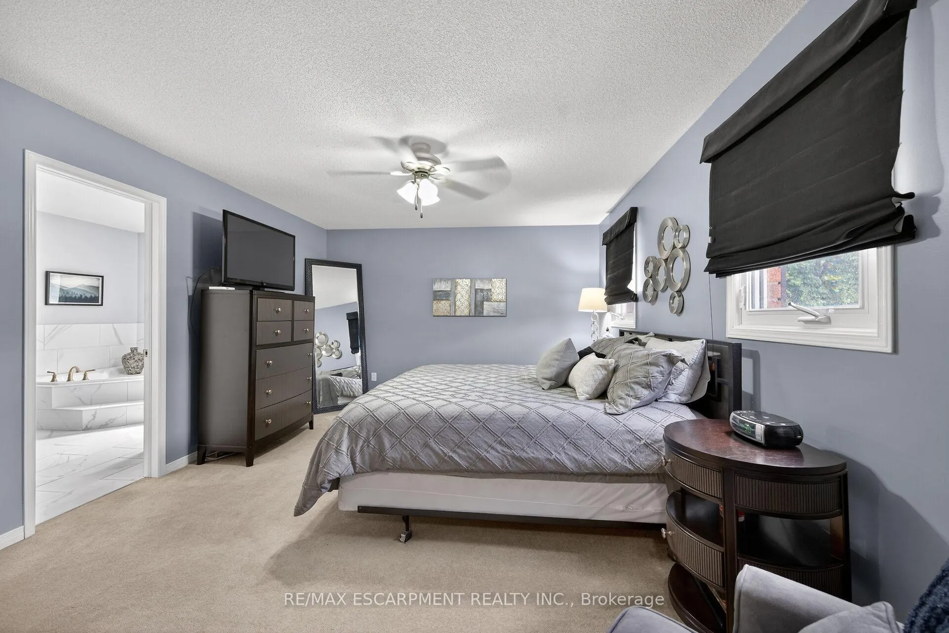 Photo 21 of 32 Symphony Place, Hamilton, Ancaster — HOMEH