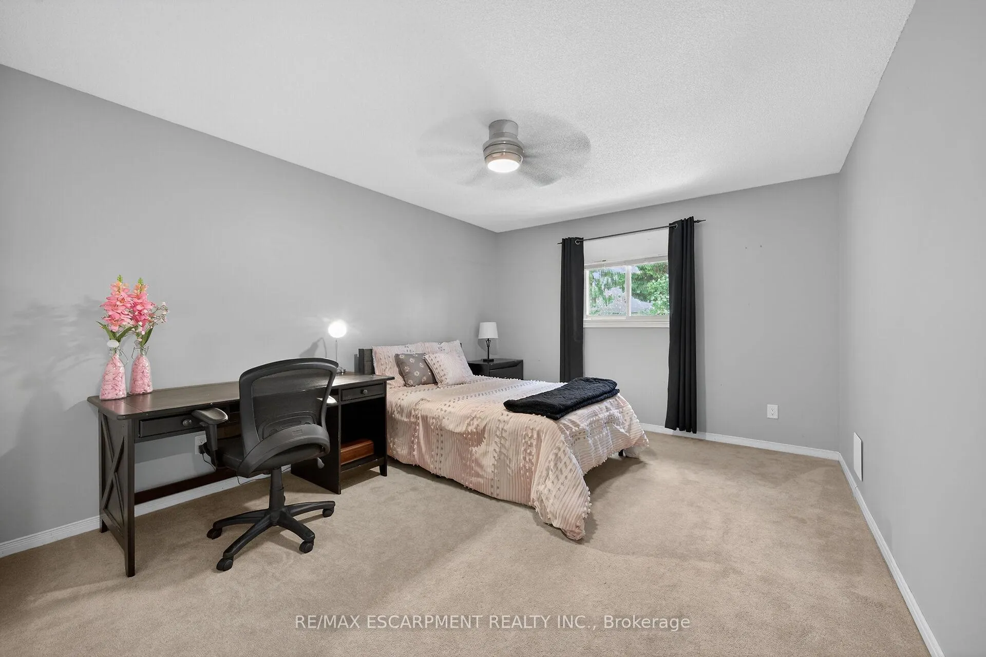 Photo 29 of 32 Symphony Place, Hamilton, Ancaster — HOMEH