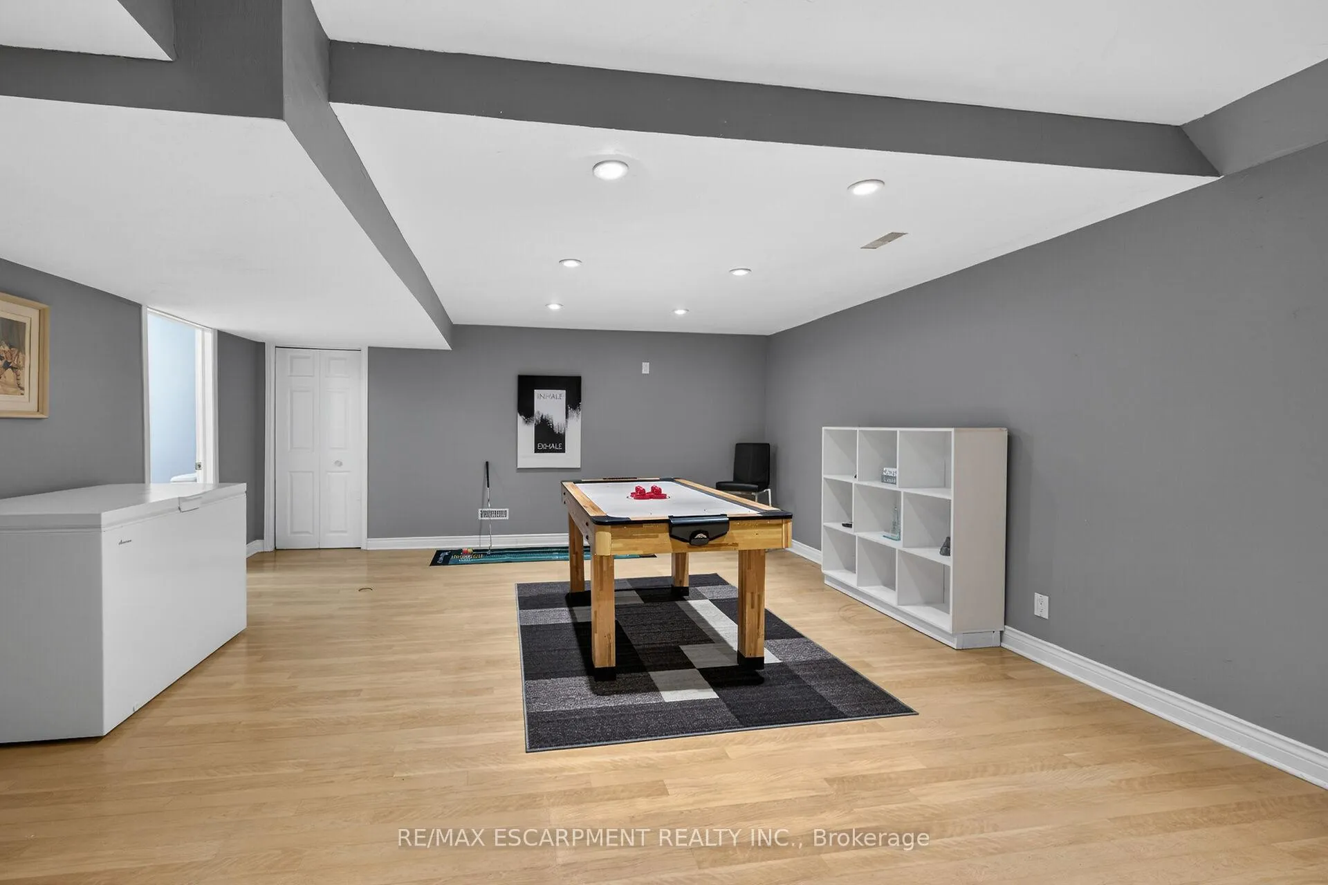 Photo 32 of 32 Symphony Place, Hamilton, Ancaster — HOMEH