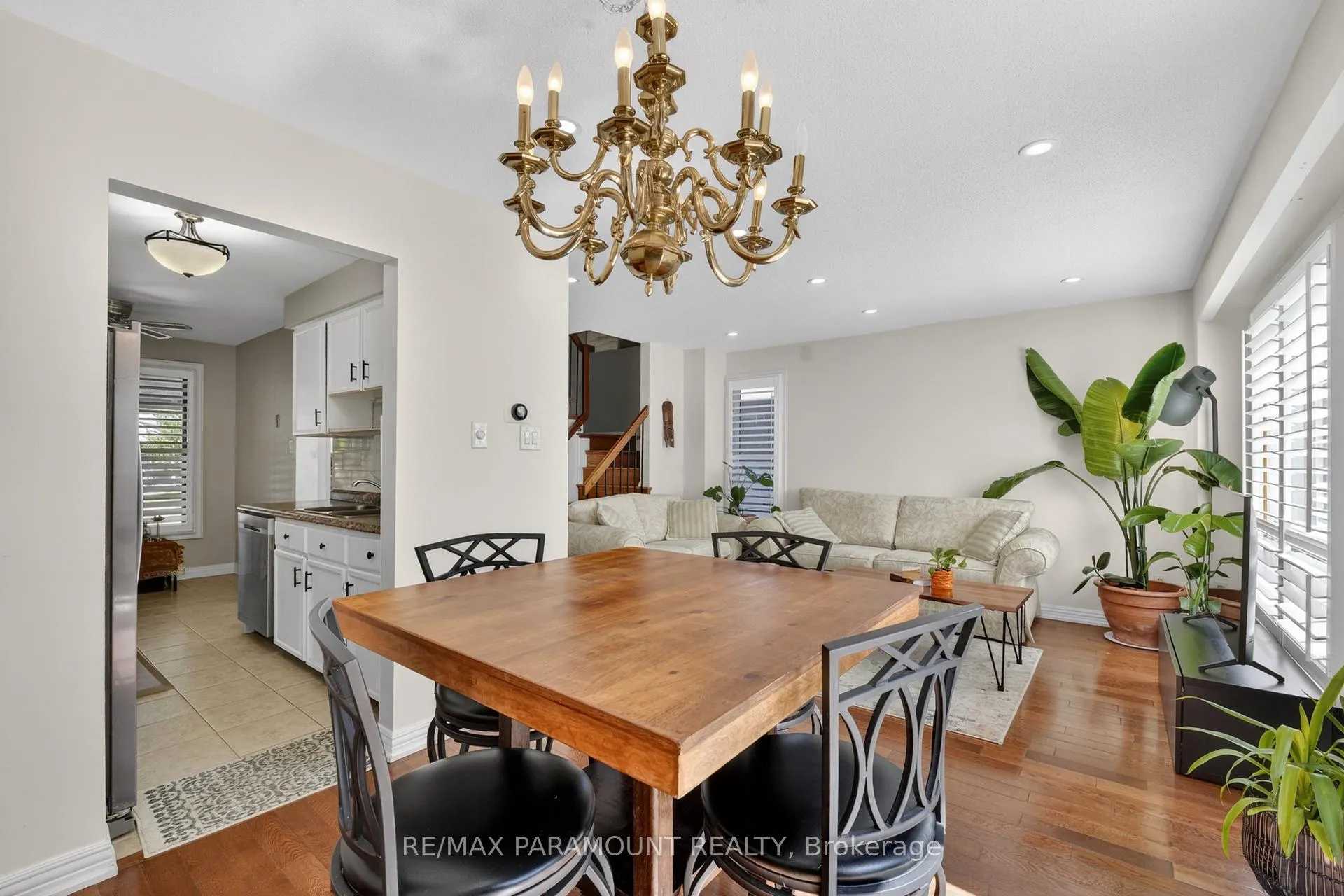 Photo 13 of 32 Fanshawe Drive, Brampton, Heart Lake West — HOMEH