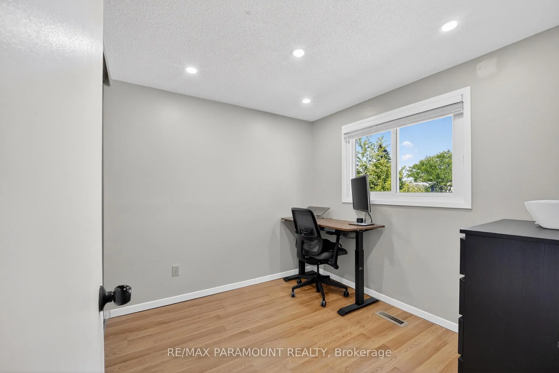 Photo 20 of 32 Fanshawe Drive, Brampton, Heart Lake West — HOMEH