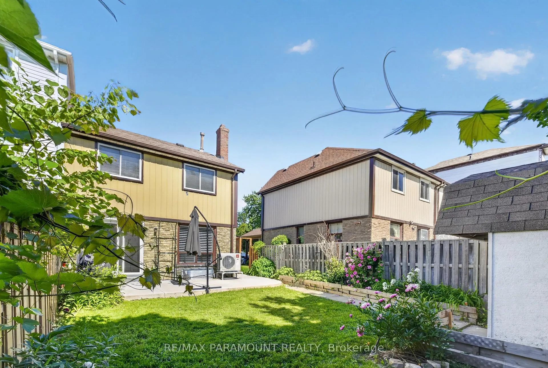 Photo 38 of 32 Fanshawe Drive, Brampton, Heart Lake West — HOMEH