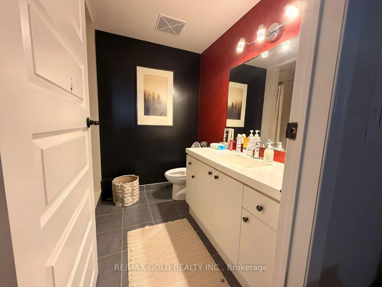 Photo 5 of Unit 1401, 215 Queen Street E, Brampton, Queen Street Corridor — HOMEH