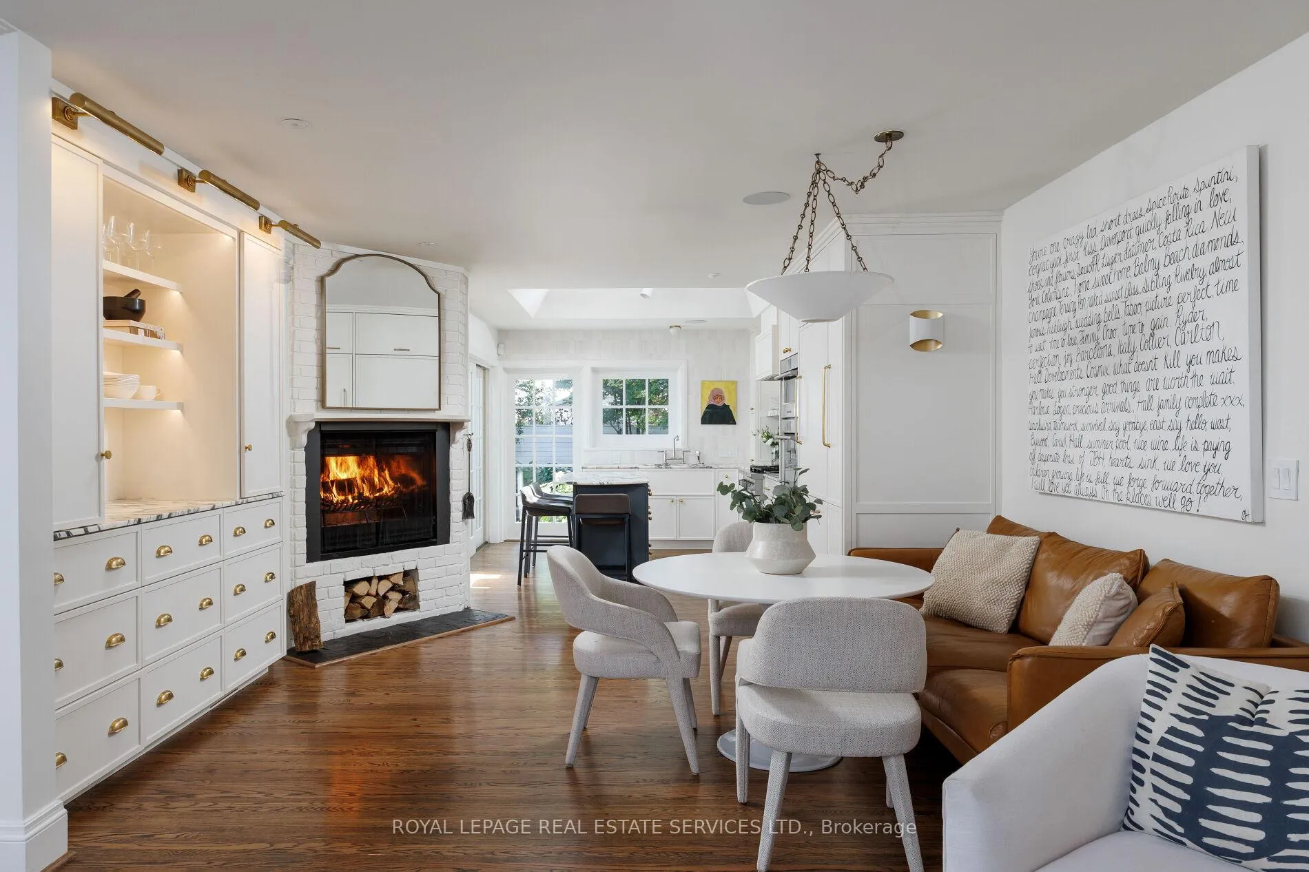 Photo 15 of 47 Edgevalley Drive, Etobicoke, Edenbridge-Humber Valley — HOMEH