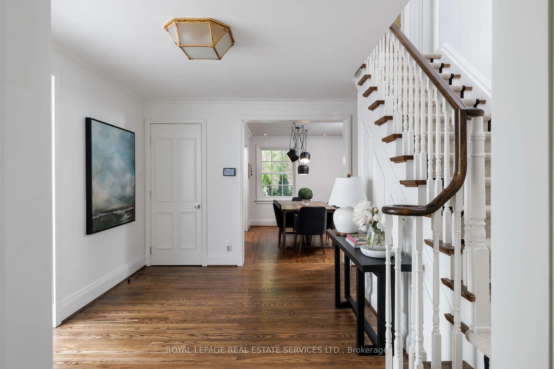 Photo 23 of 47 Edgevalley Drive, Etobicoke, Edenbridge-Humber Valley — HOMEH