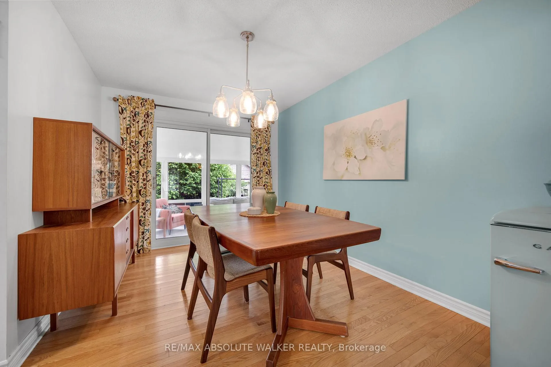 Photo 9 of 917 Meteor Avenue, Ottawa, Navan — HOMEH