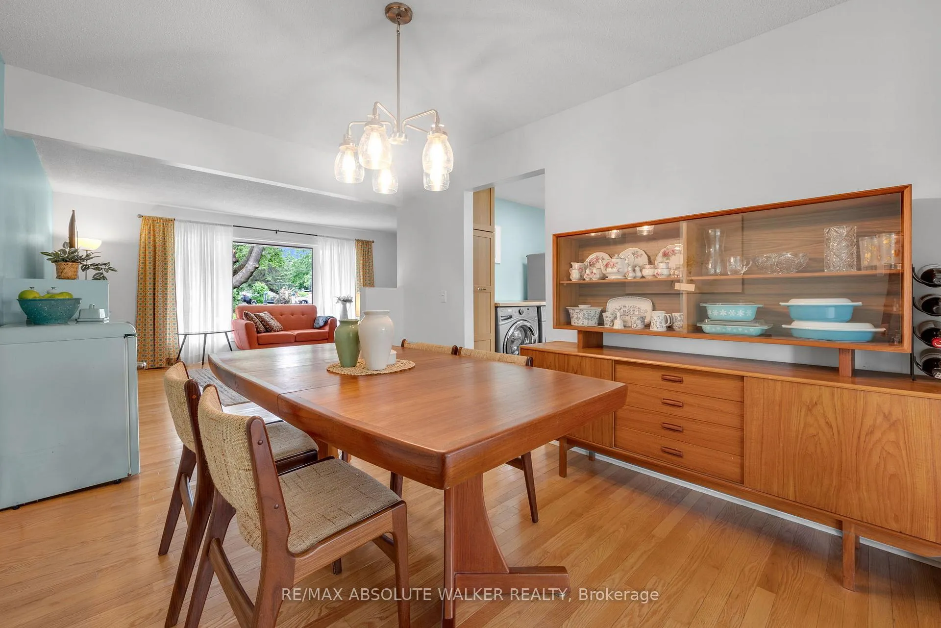 Photo 10 of 917 Meteor Avenue, Ottawa, Navan — HOMEH