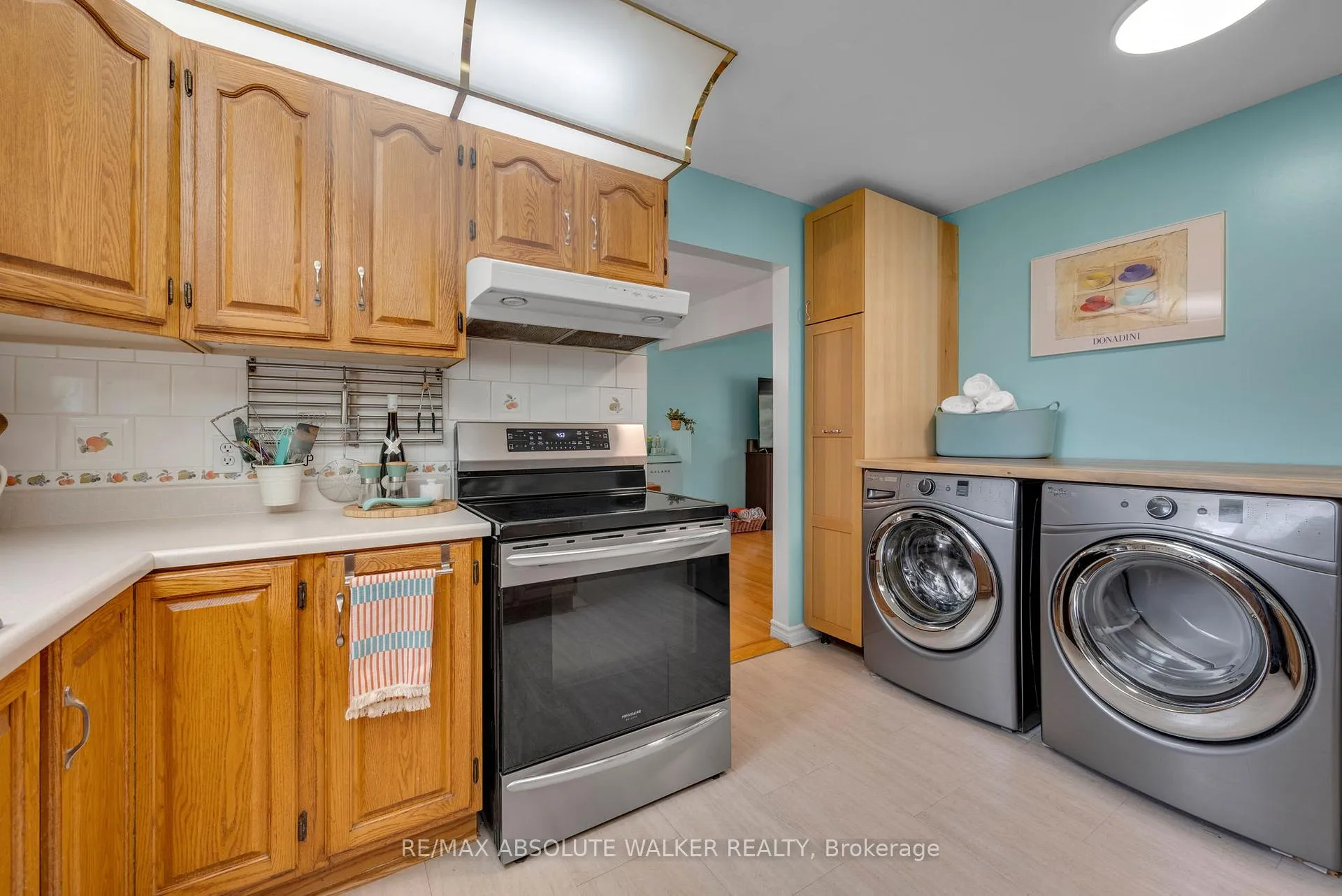 Photo 14 of 917 Meteor Avenue, Ottawa, Navan — HOMEH